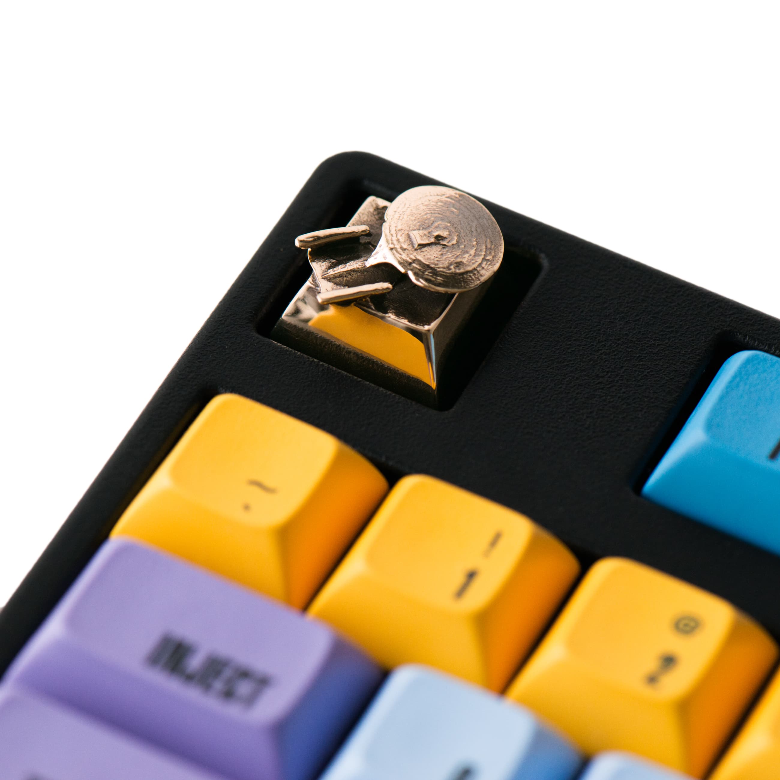 Galaxy Class: an official Star Trek TNG keyset/artisan from Roddenberry.com image 3