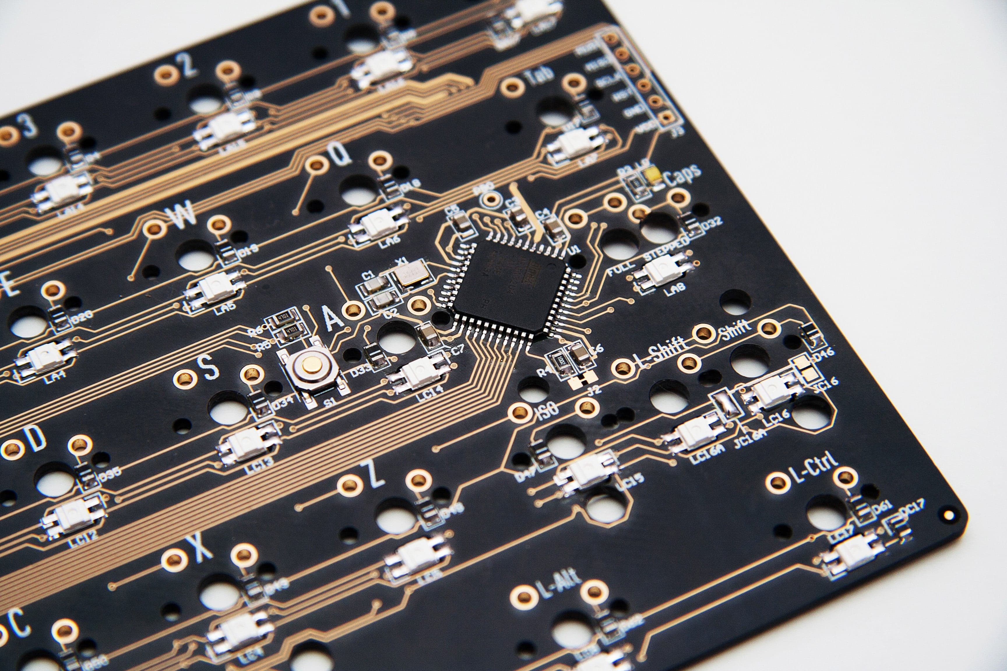 Zephyr 65% Custom RGB Keyboard Kit image 6