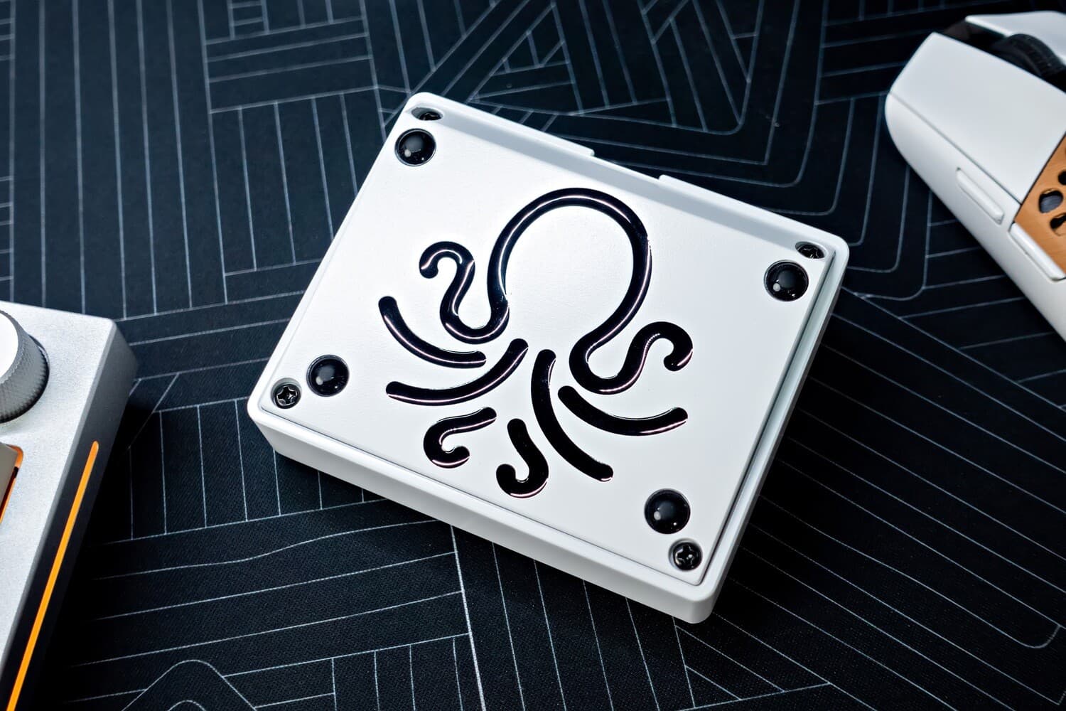 Octopad+ 8-key Macropad w/ 2 Encoders (Production Phase - Extras Available) image 3