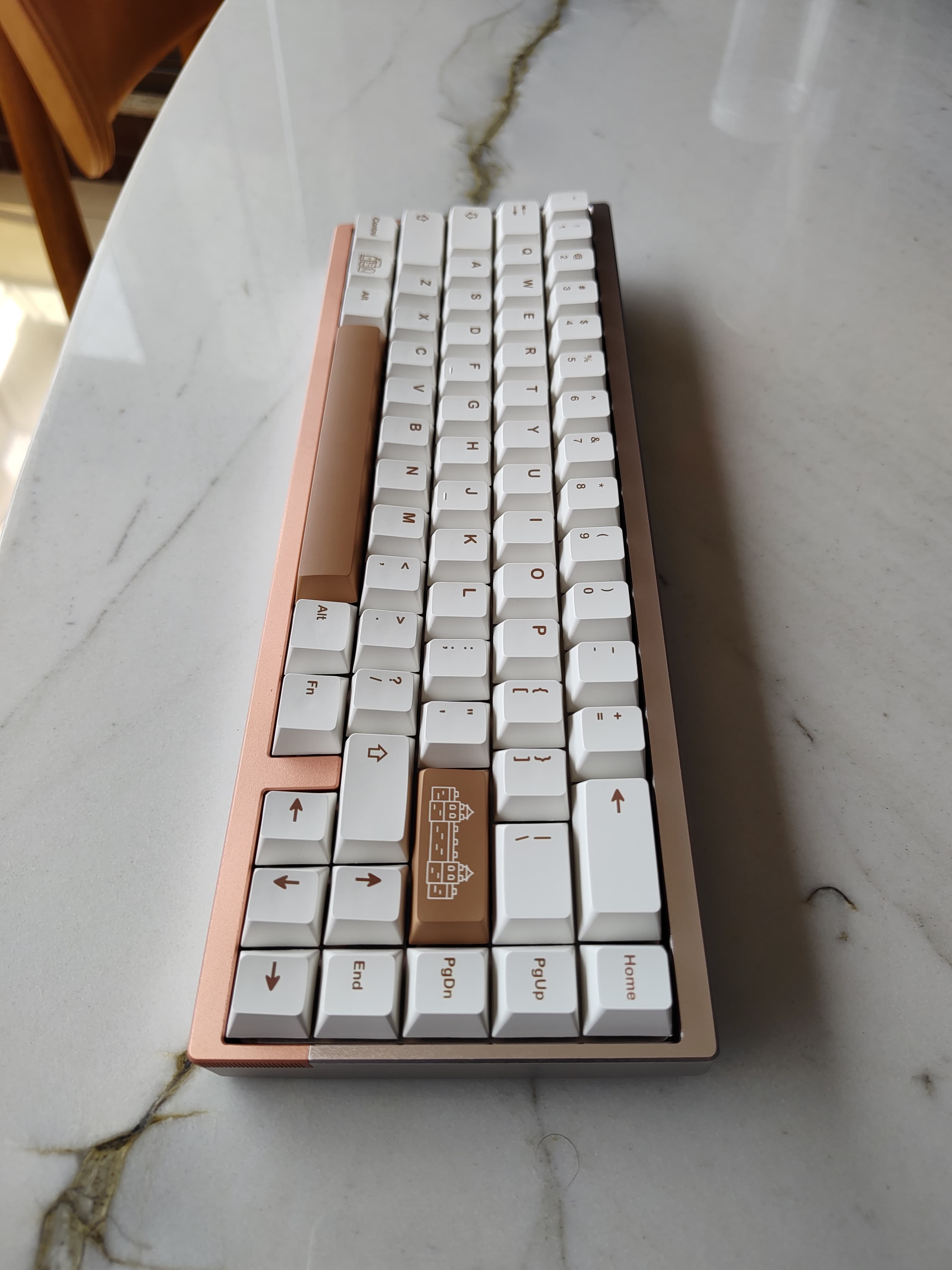 LM65 V3 - A 65% screwless, simple silicone mount and plateless option image 12