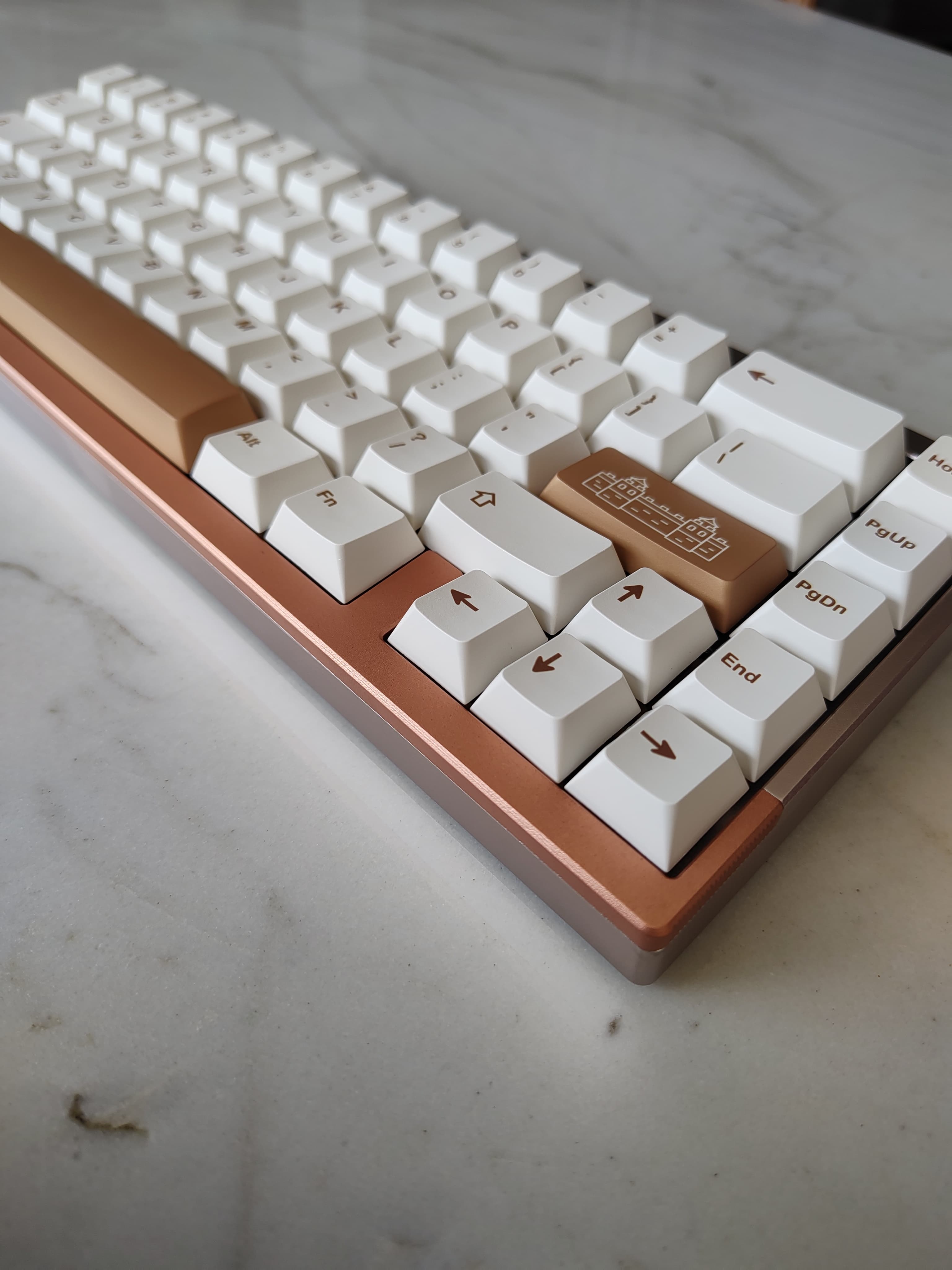 LM65 V3 - A 65% screwless, simple silicone mount and plateless option image 5