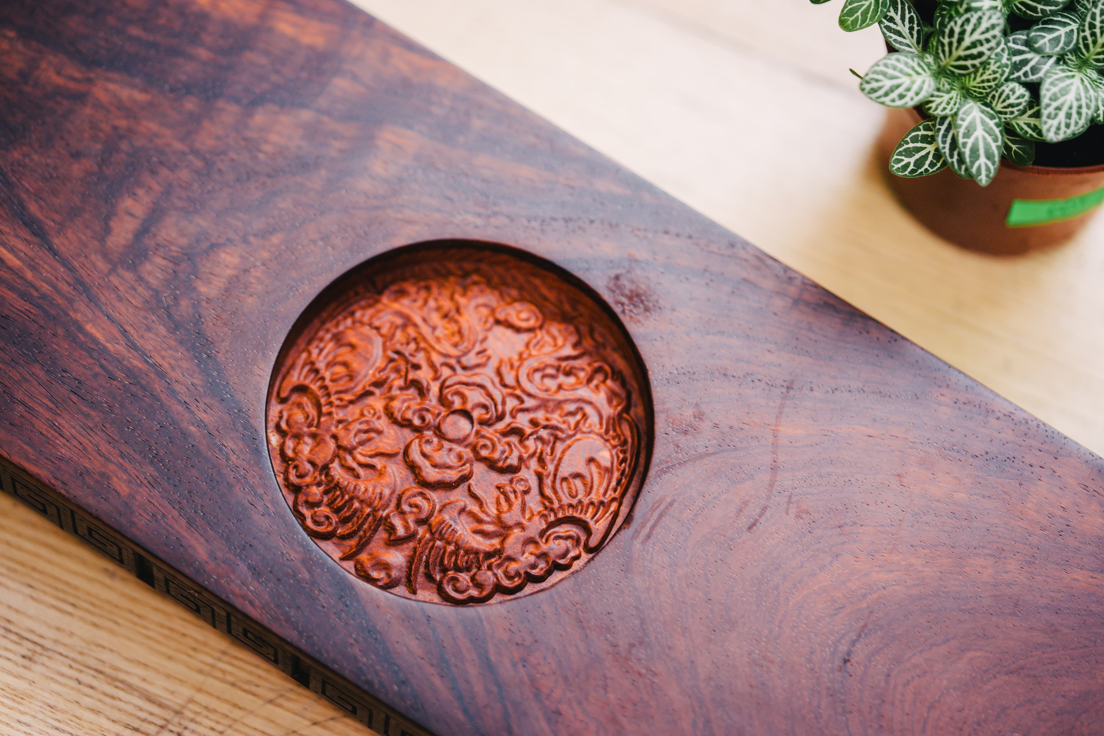 Imperial Hue - a 60% Break Wood case (GB closed) image 3