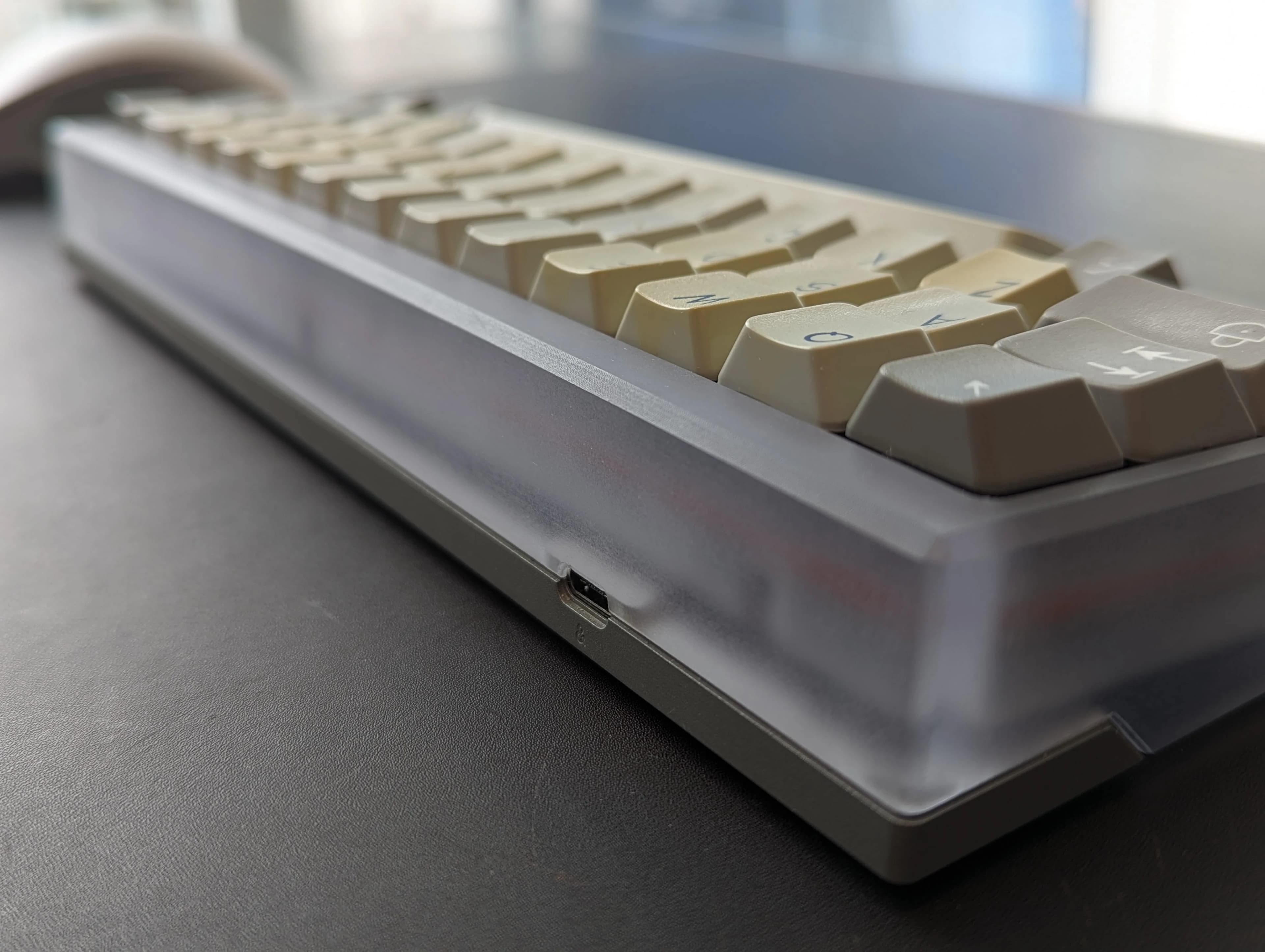 Ampersand - a 13.5u 40% image 9