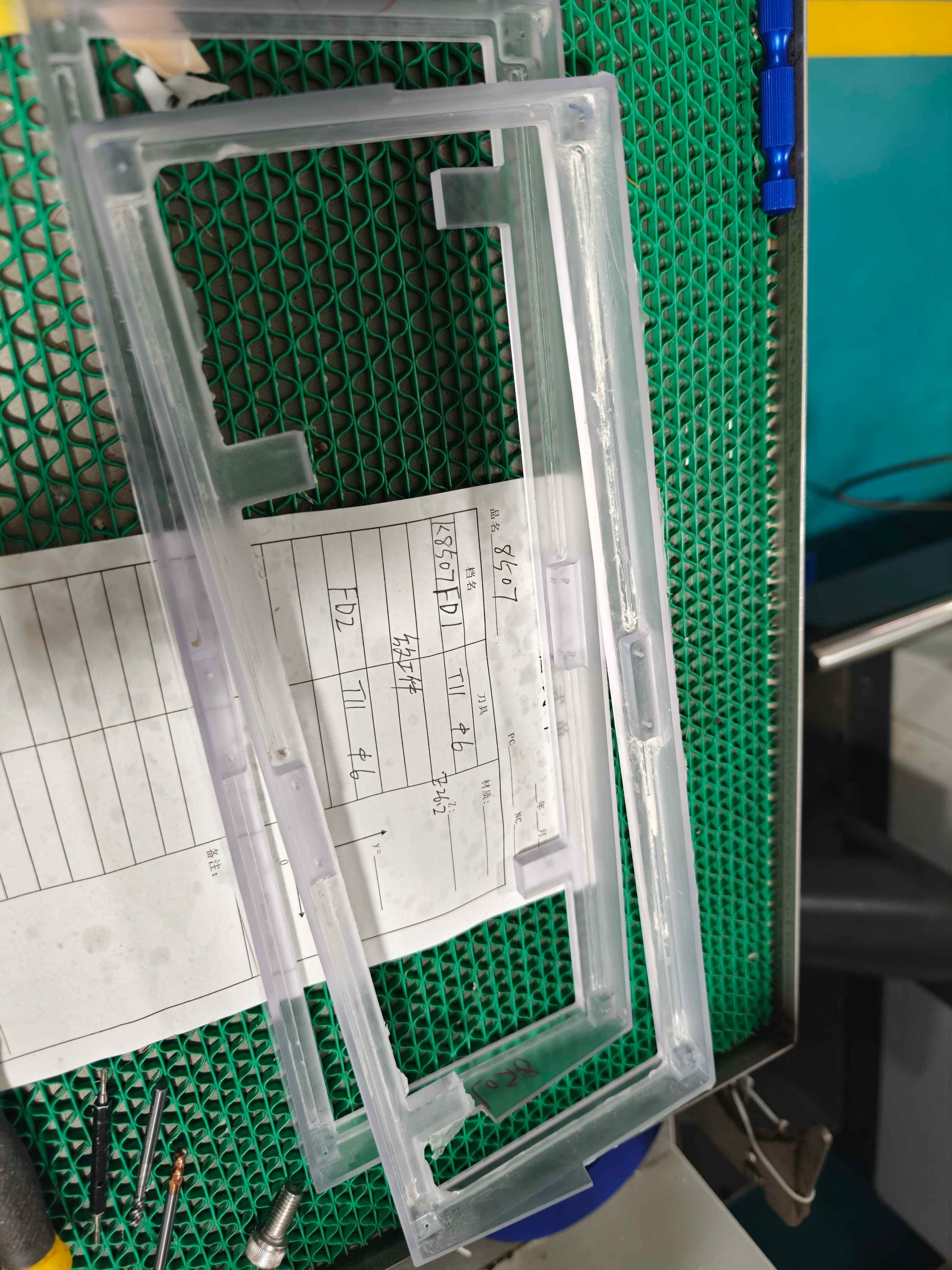 Ursus - Symmetrical wkl 65% image 60