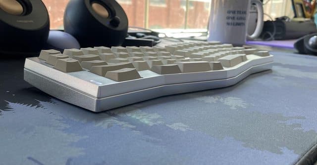 Alyssia - A thin bezel, dual mount Alice style keyboard - Updates 10/25/23 image 17