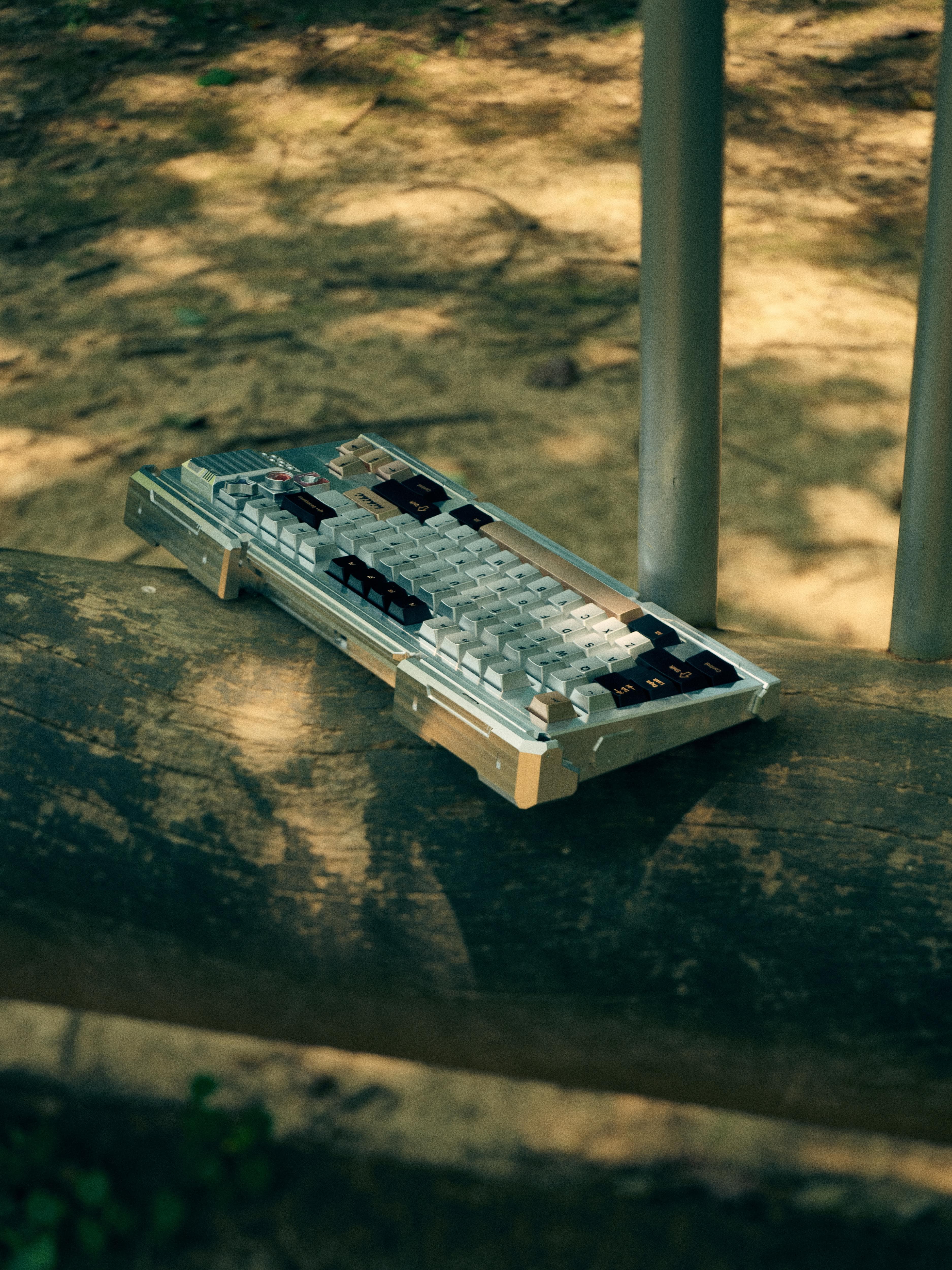 【IC】EM-01 80% Mecha-Themed Keyboard (by Zero G) image 18