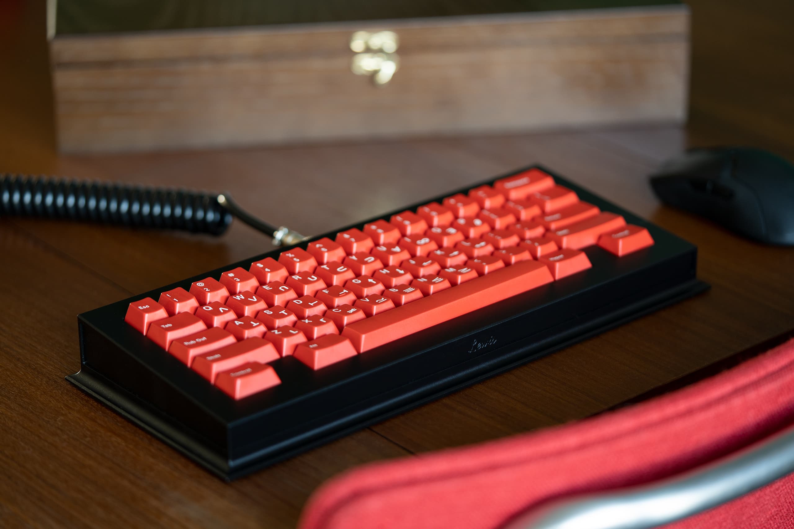 Lewis, 60% isolation mount|Glam shots added image 28