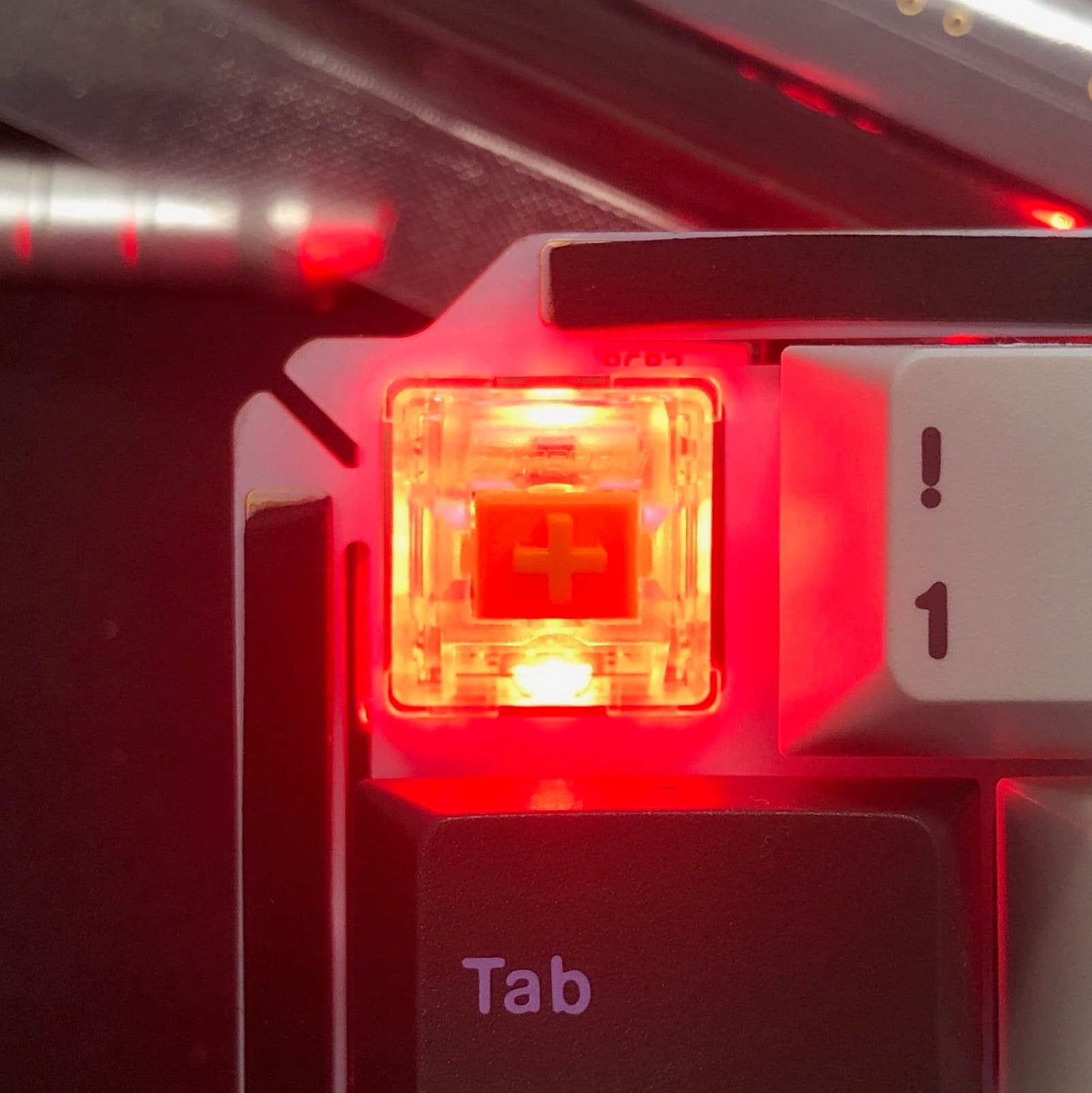 4XRGB Switch LED Kit (to be offered with the Think6.5V2 GB) image 12