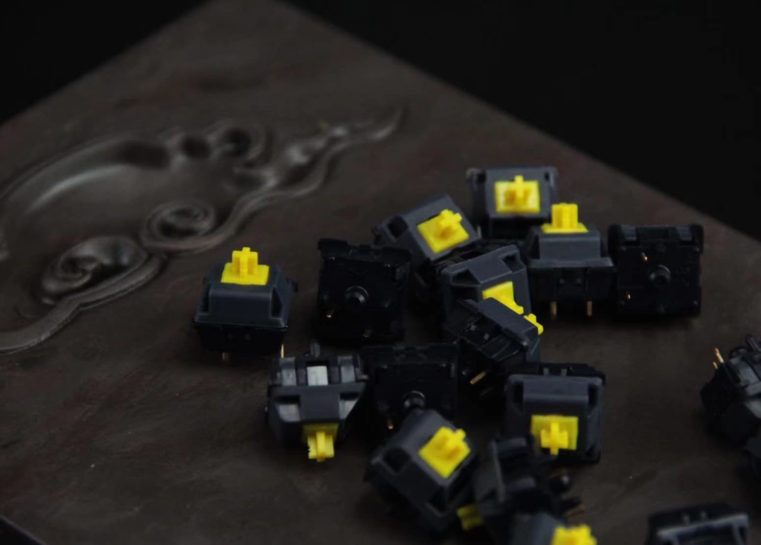 DesignerStudio White Jade & Graphite Gold Switches image 7