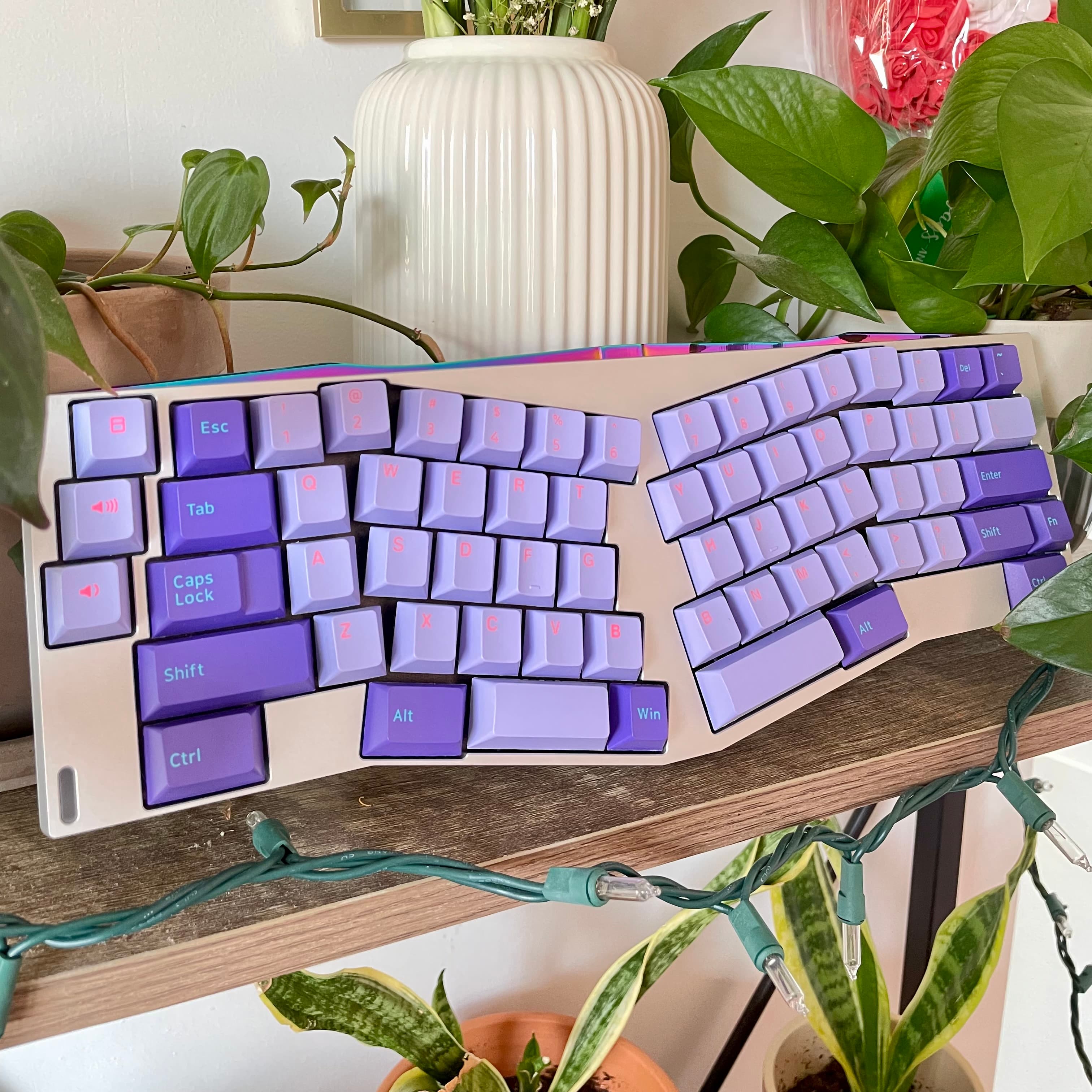 Alyssia - A thin bezel, dual mount Alice style keyboard - Updates 10/25/23 image 4