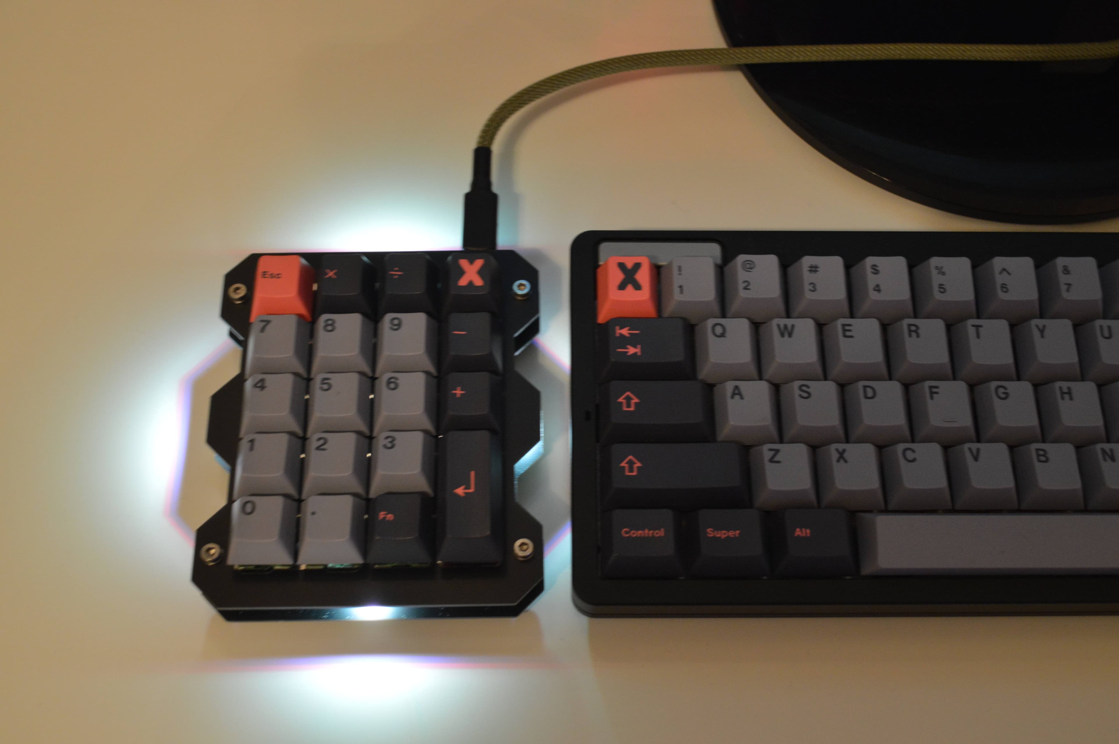 S20 - A 5x4 FR4 Sandwich MacroPad/NumberPad image 5