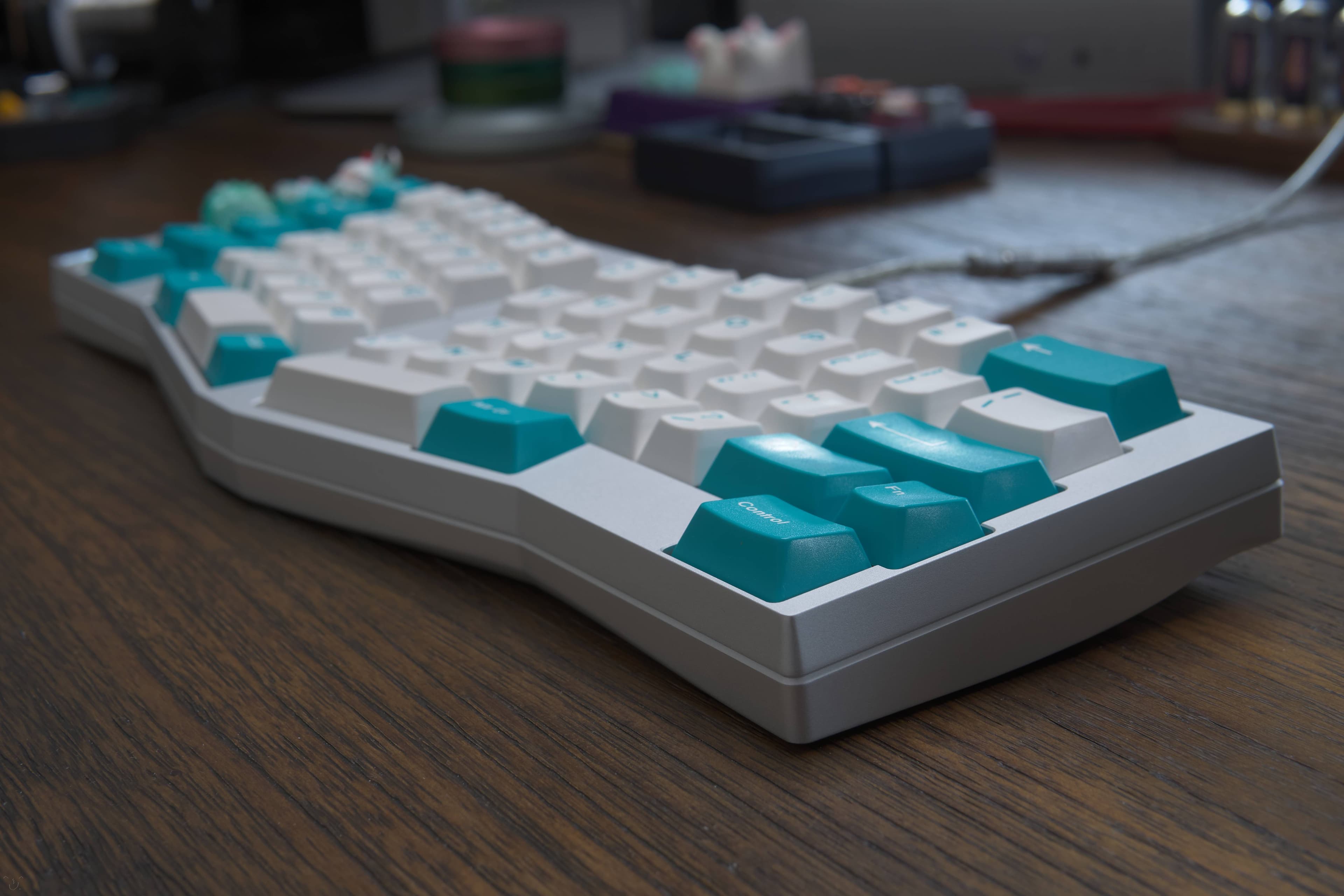 Alyssia - A thin bezel, dual mount Alice style keyboard - Updates 10/25/23 image 29