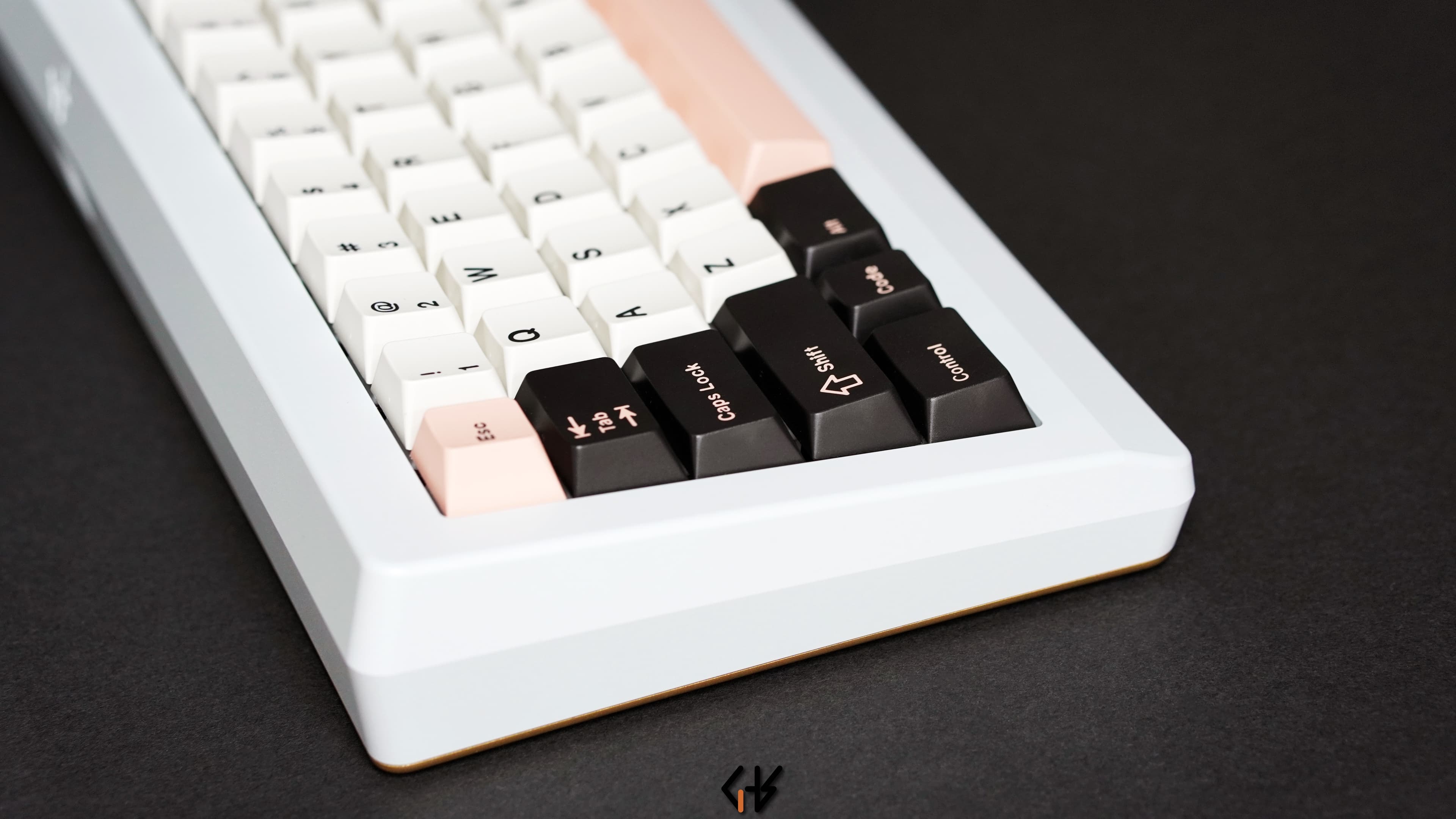 GHS.JEM - A screwless seamless 65% keyboard image 15