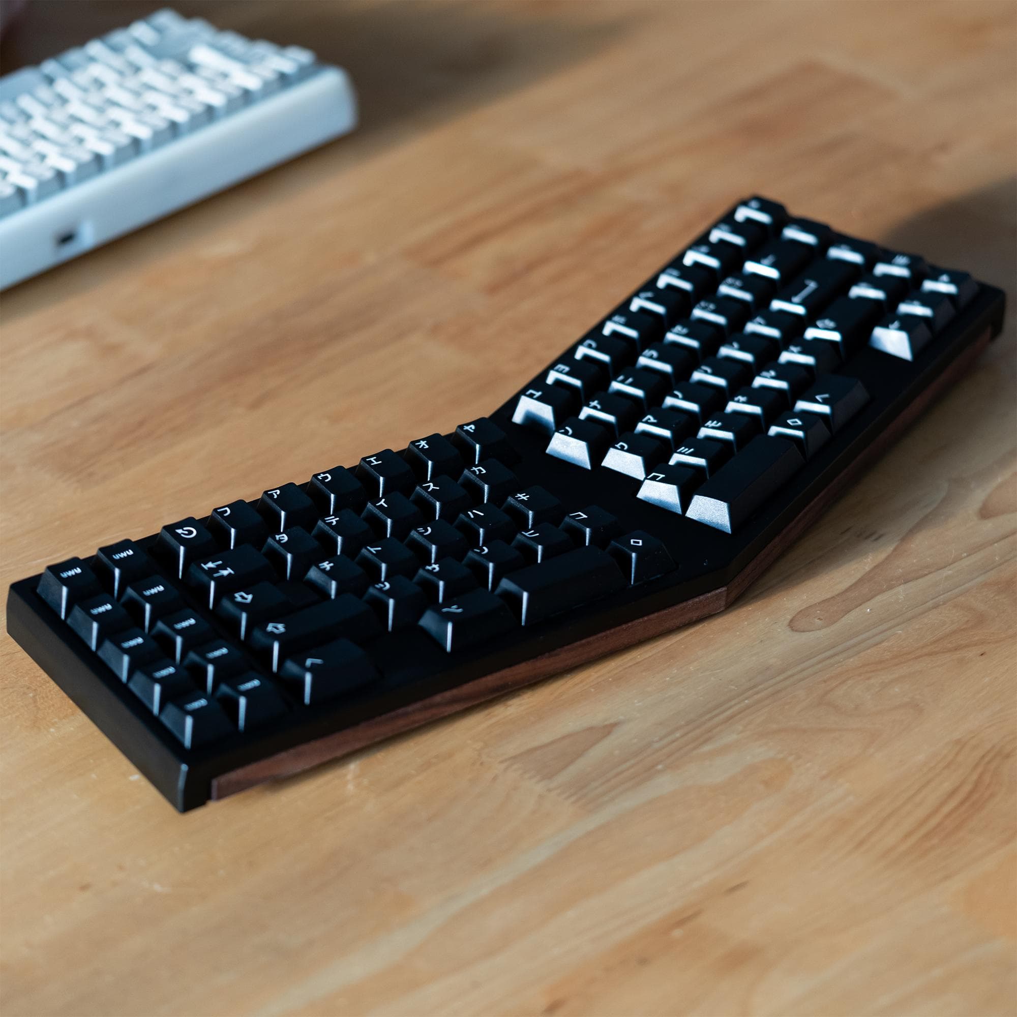 Arc - An Ergonomic 65% with Macros (GB LIVE) image 14