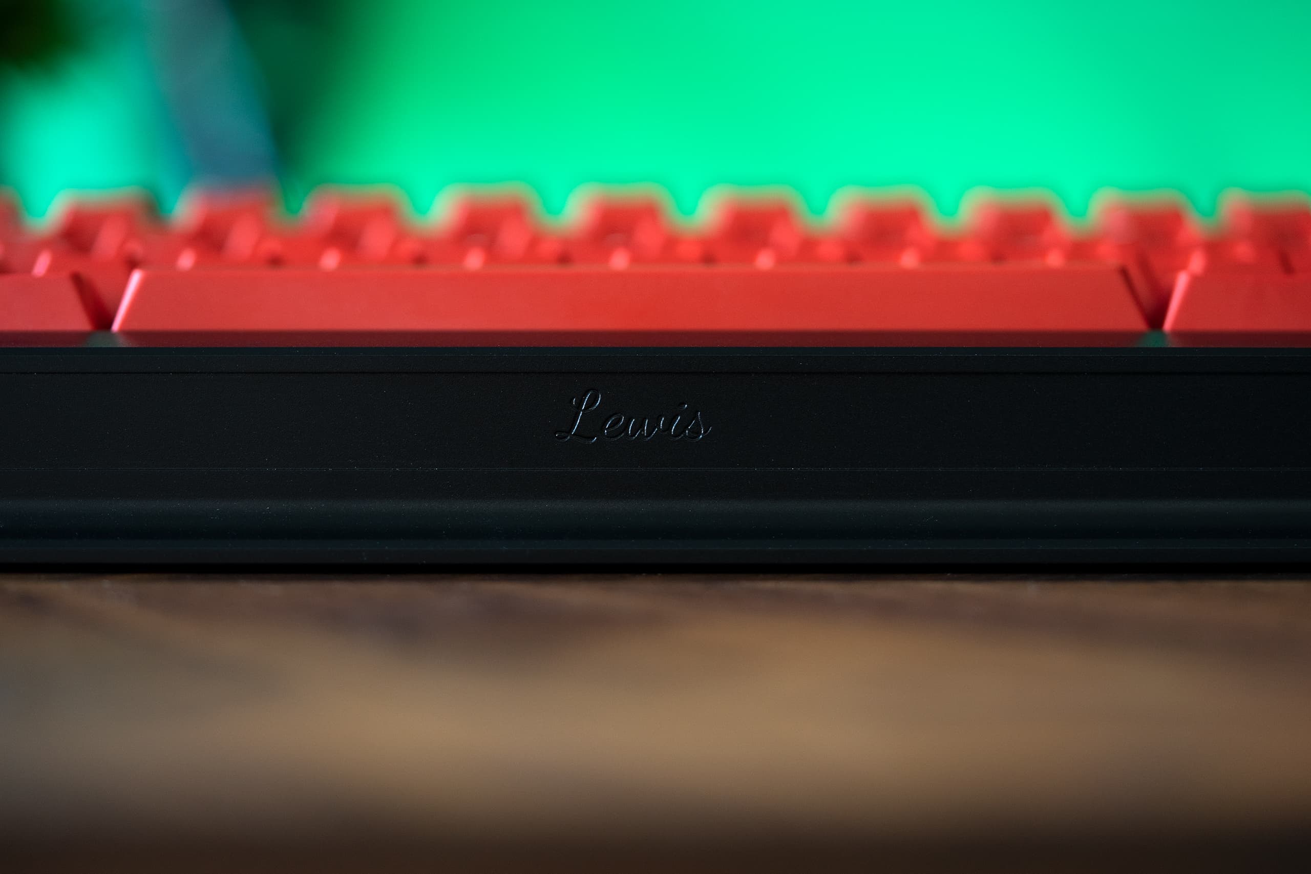 Lewis, 60% isolation mount|Glam shots added image 31