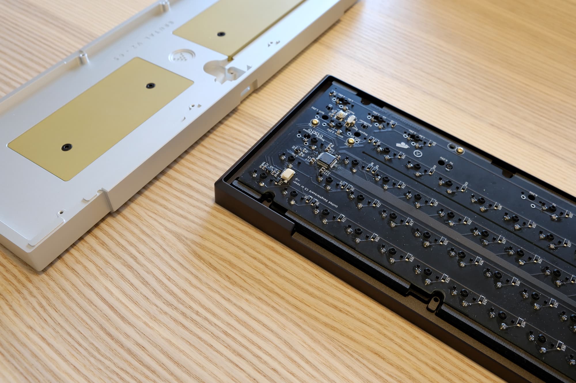 Brutal V2 - 65% | Second-generation brutalist family keyboard image 3