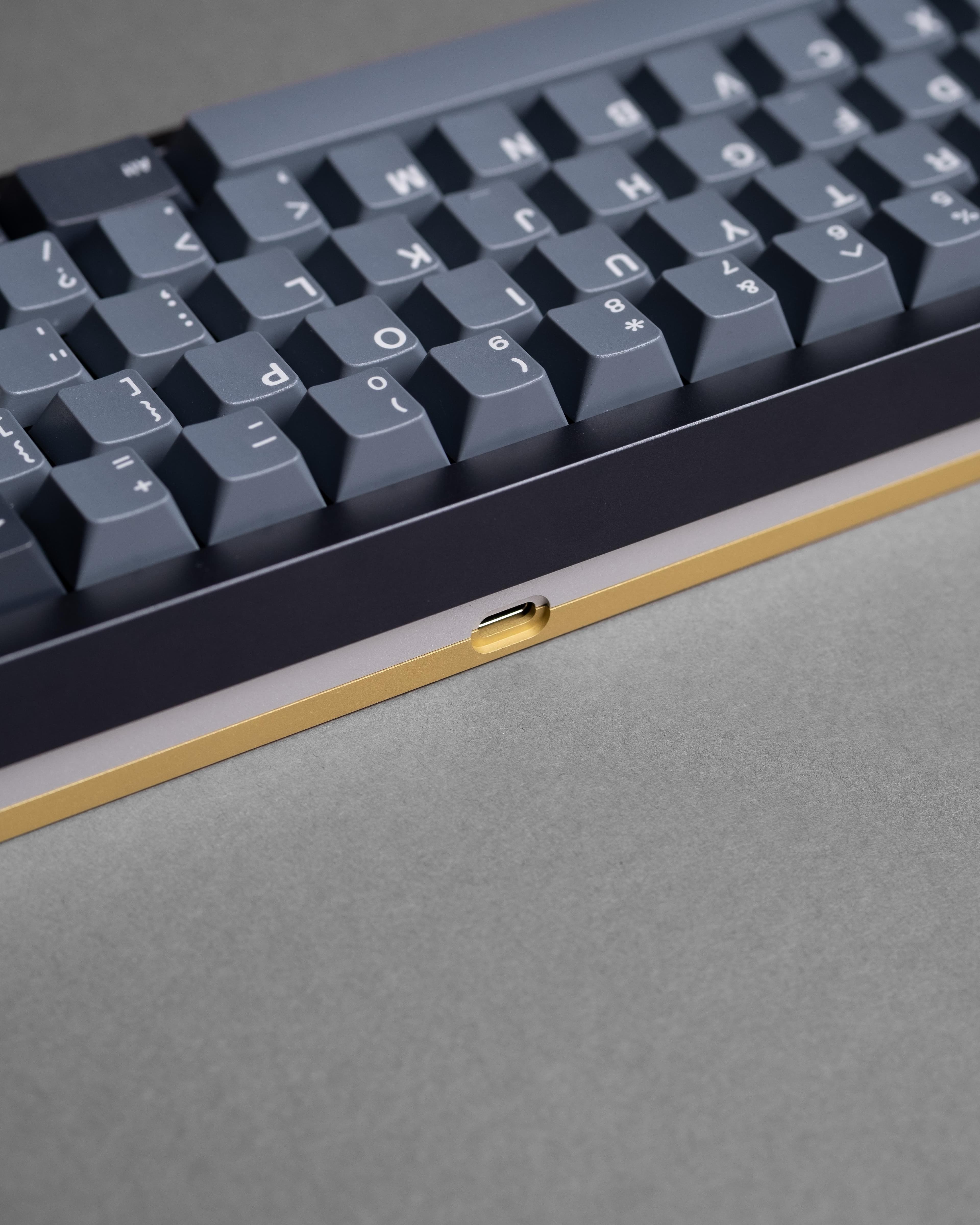 Troublemaker - FRL Compact 1800 keyboard image 3