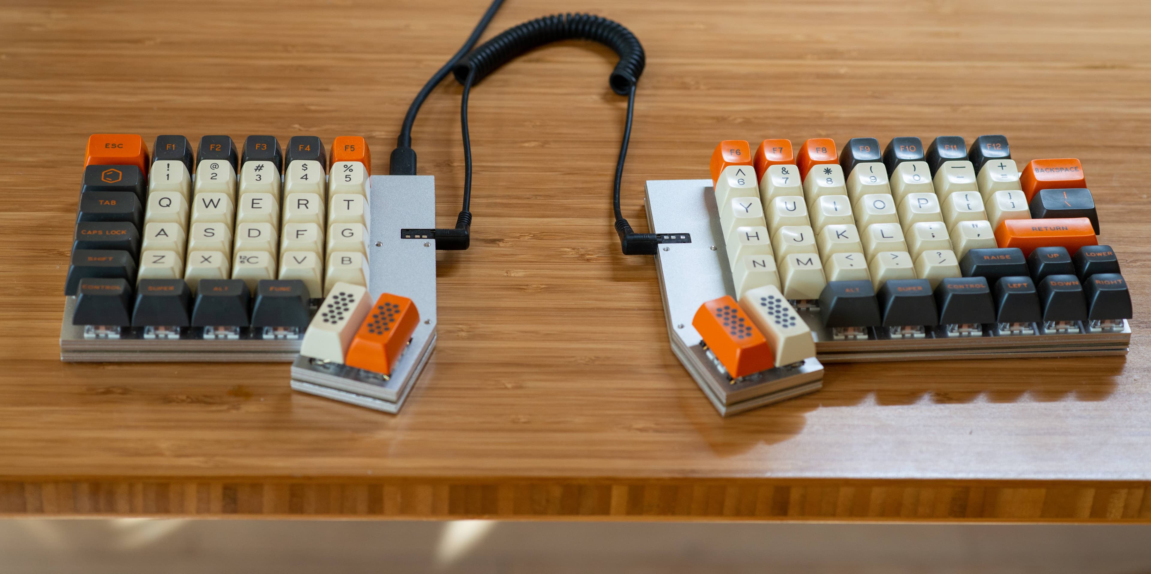 Orthograph - 75% split keeb with hot-swap sockets & RGB image 13