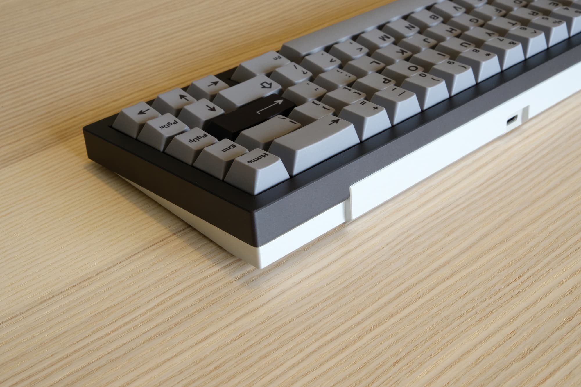 Brutal V2 - 65% | Second-generation brutalist family keyboard