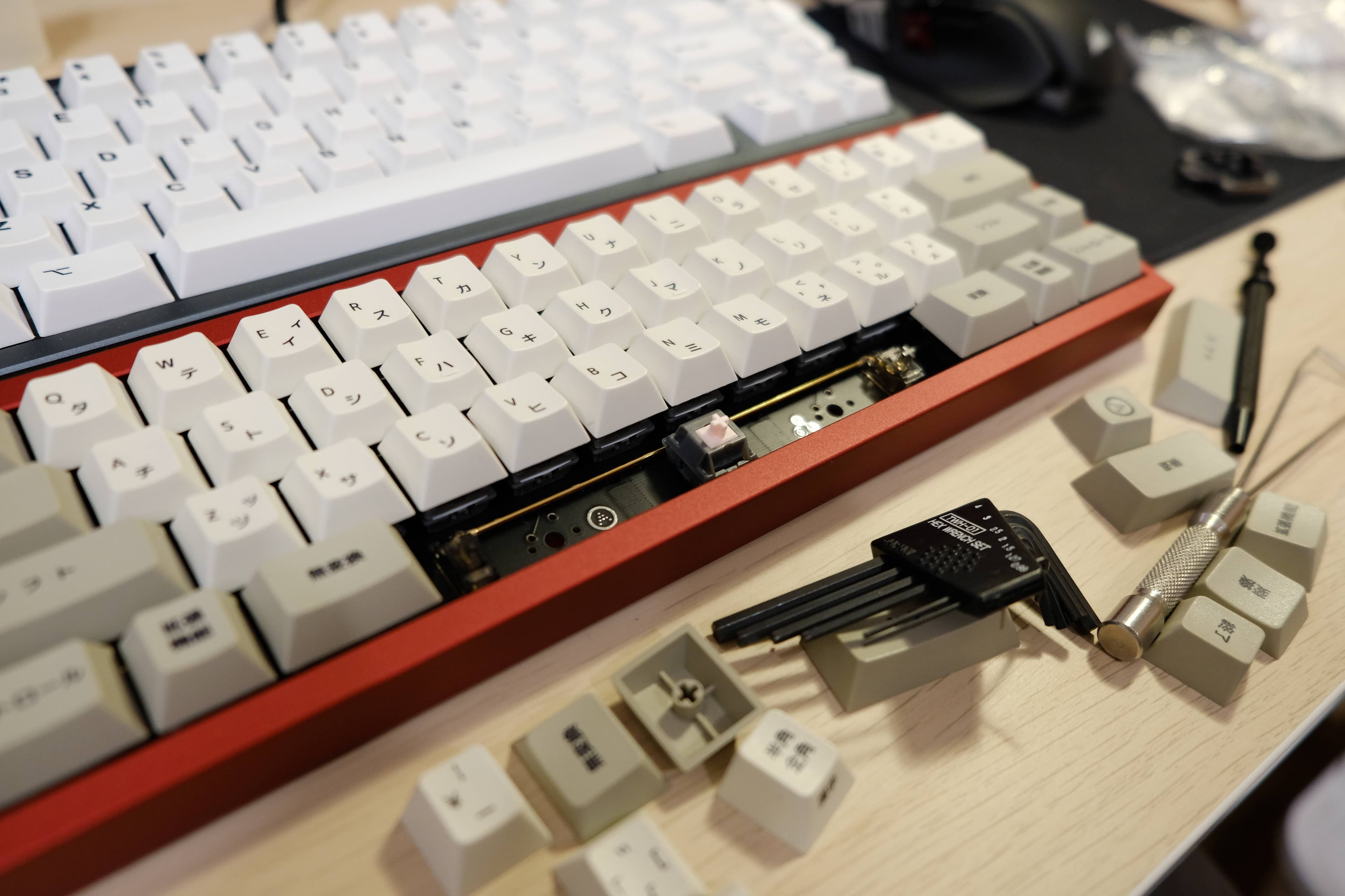 ION x ai03: Equinox XL | 50% Plateless Keyboard image 3