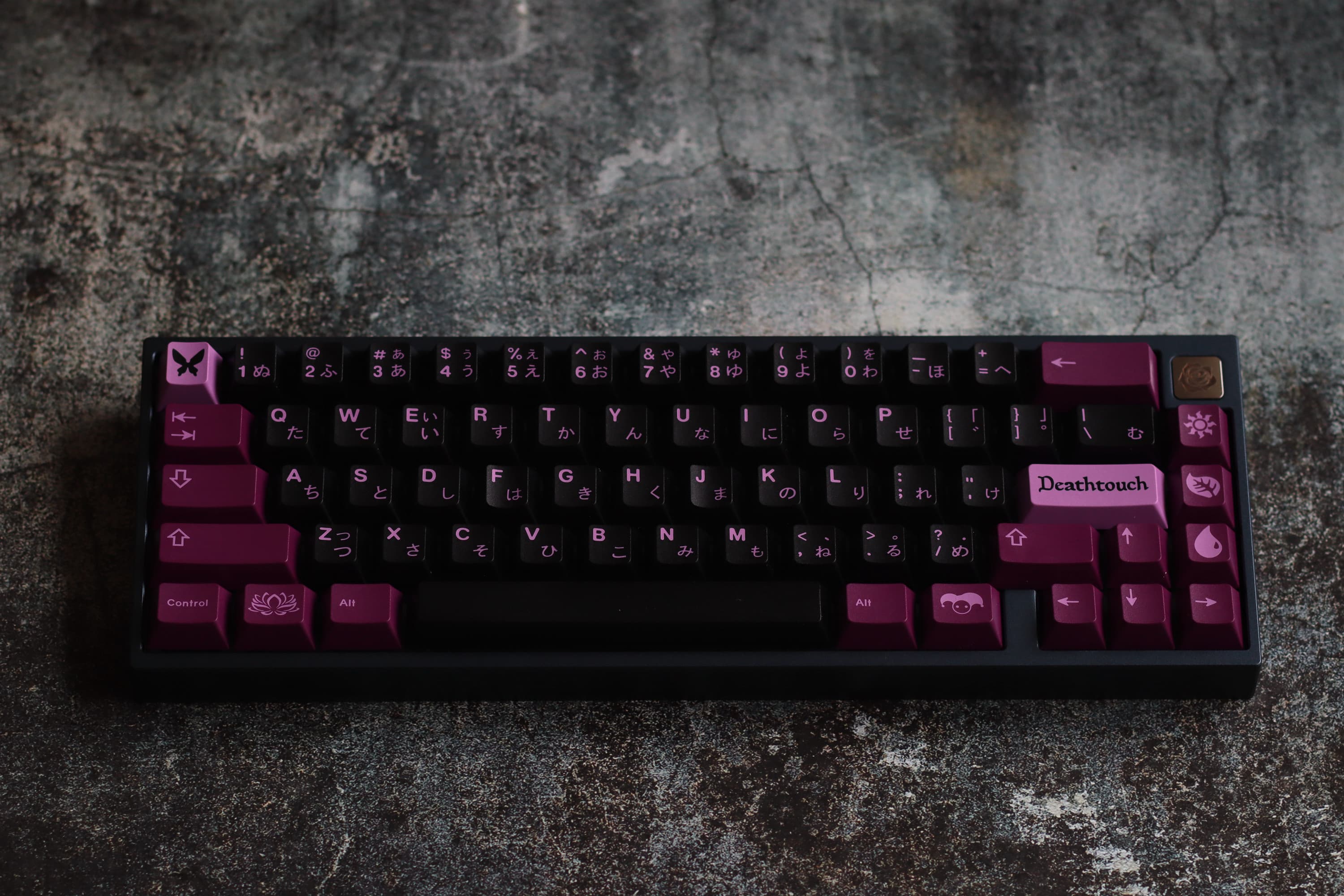 Roze 65 | The Darkness Rises When The White One Slumbered image 11