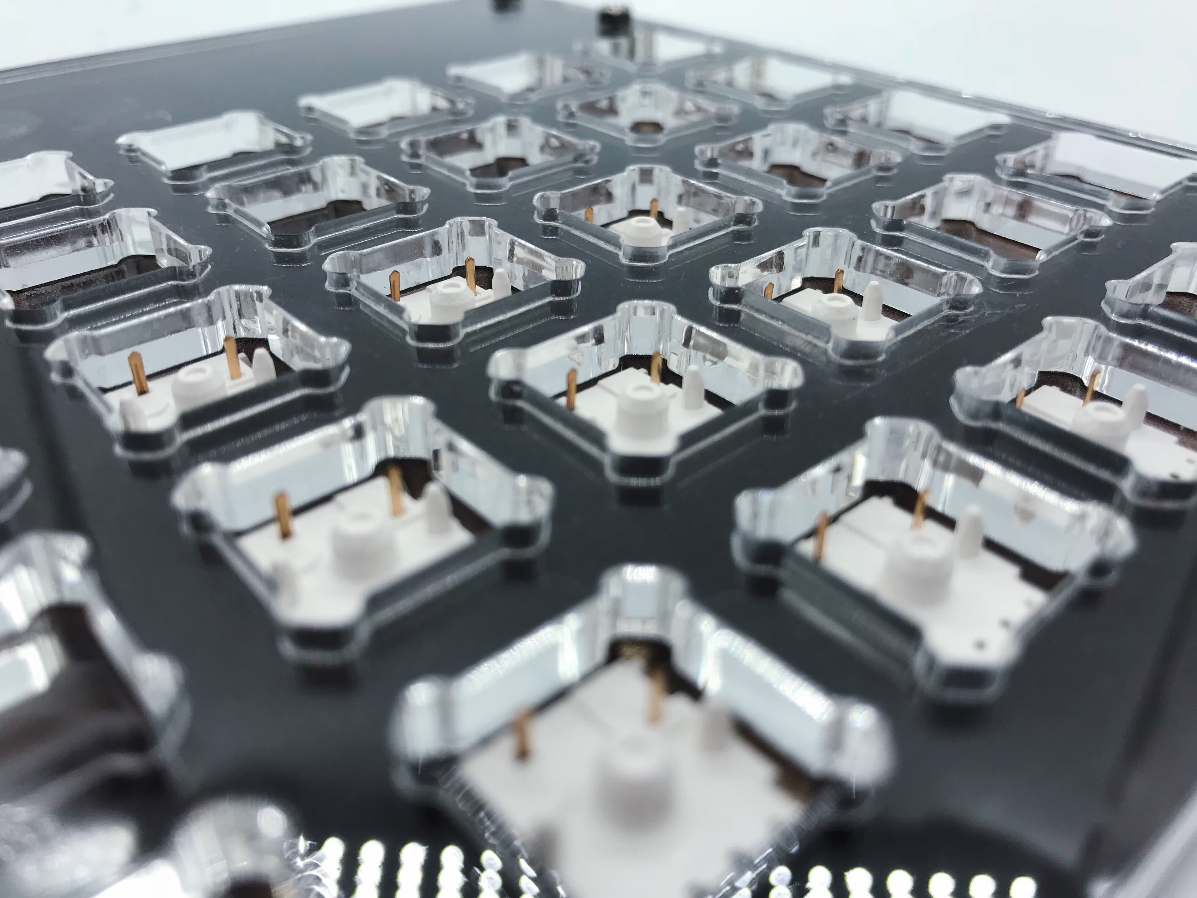 CNC-milled switch lubing station - (June1-June7) image 3