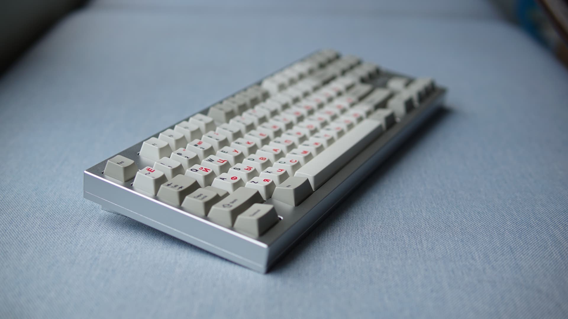 Mechlovin' Session 1 - A PCB-Mounted Classic Custom TKL image 3