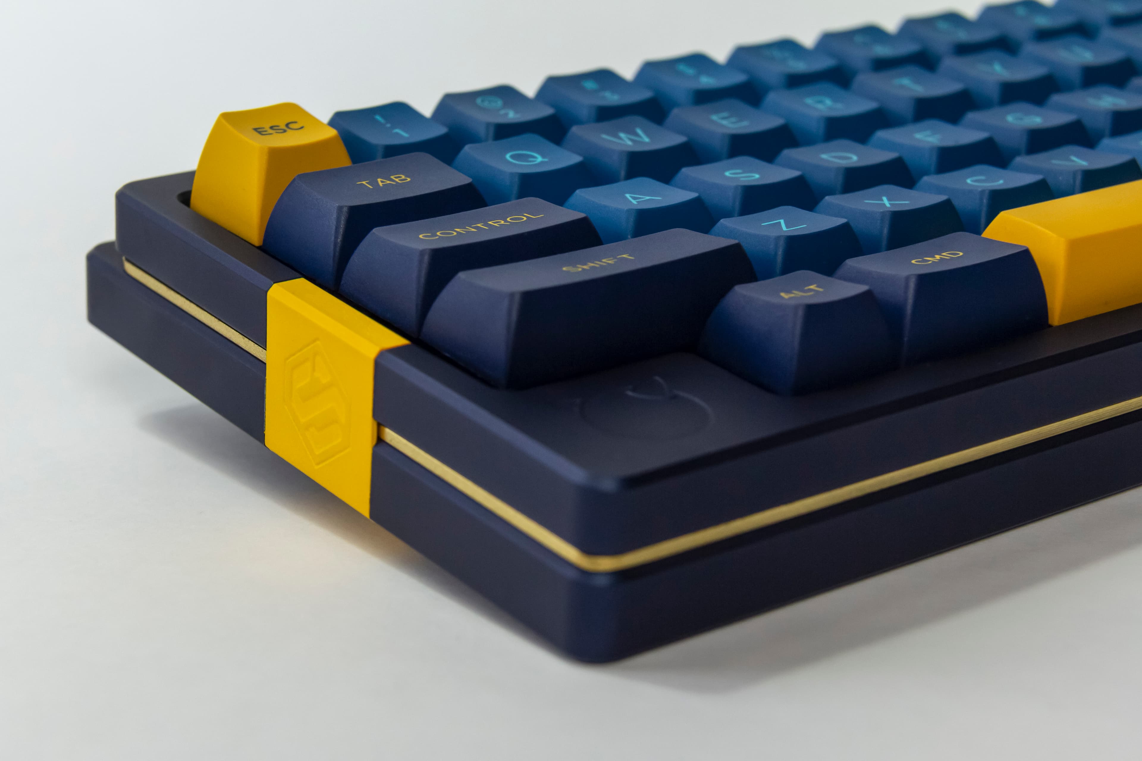 TS60 - A 60% Aesthetically Budget Case image 15