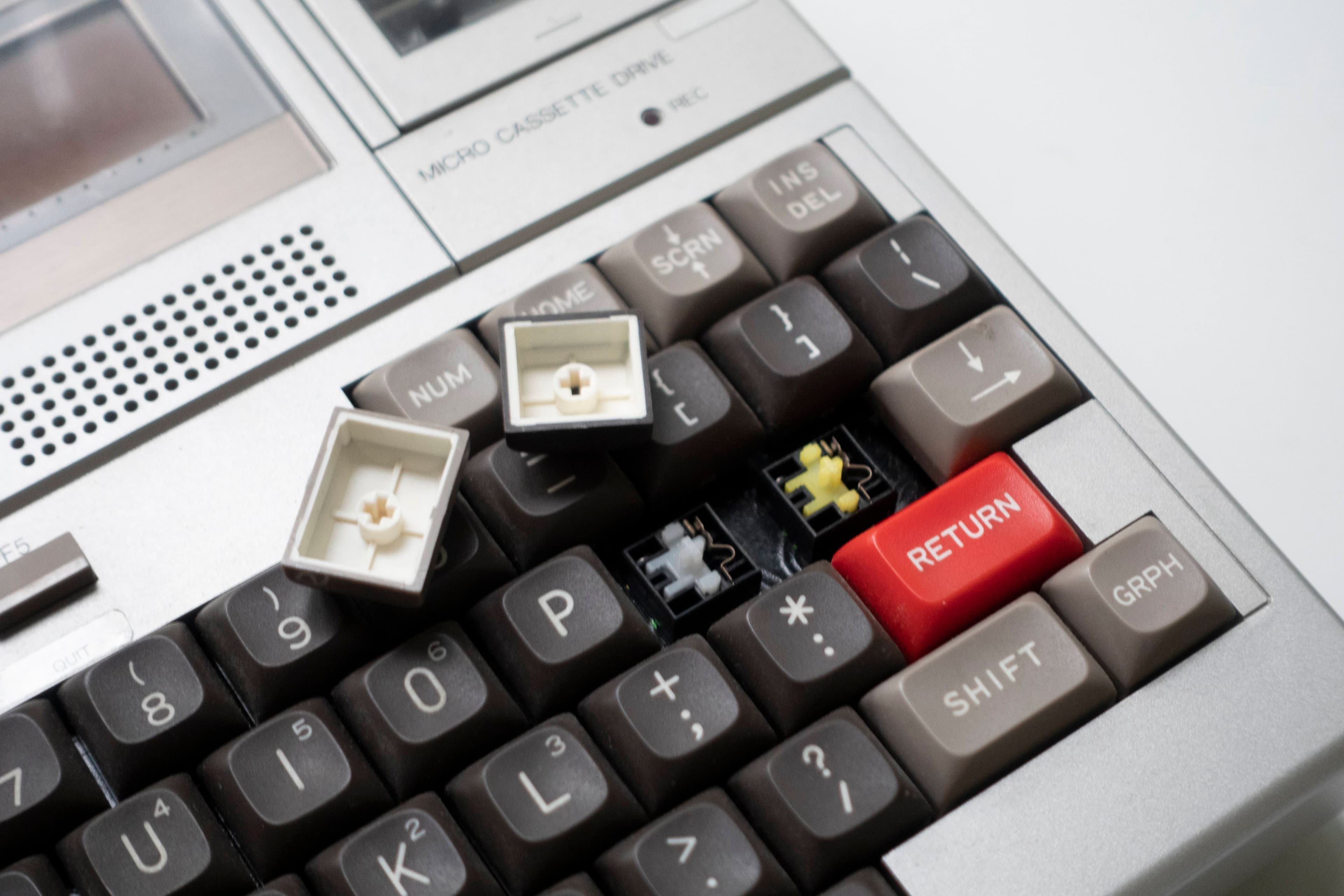 Domikey HX-20 | Vintage keycaps from the 80‘s image 4