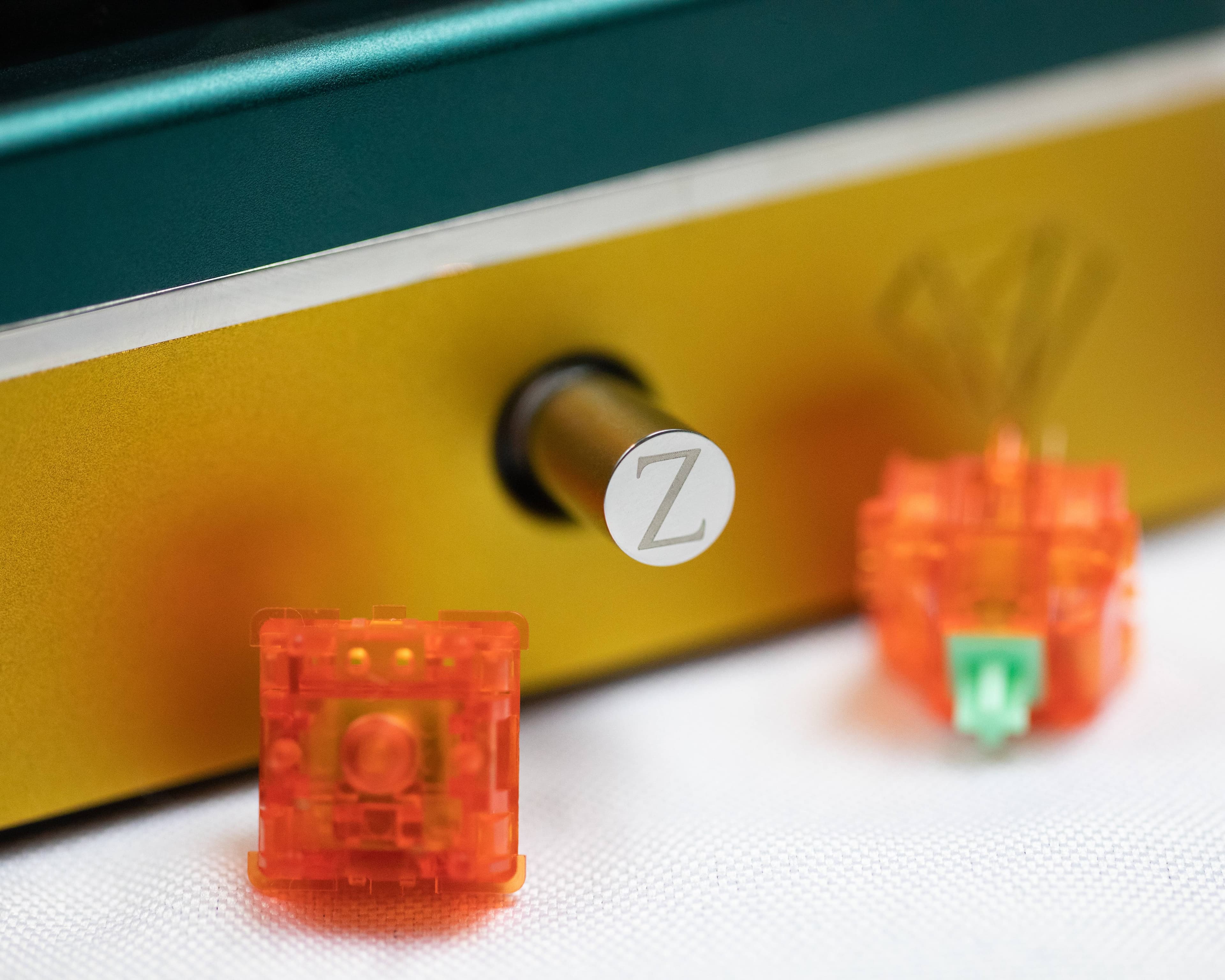 ZEUS Wireless TKL - New Badge and Deskmat Collab! image 10