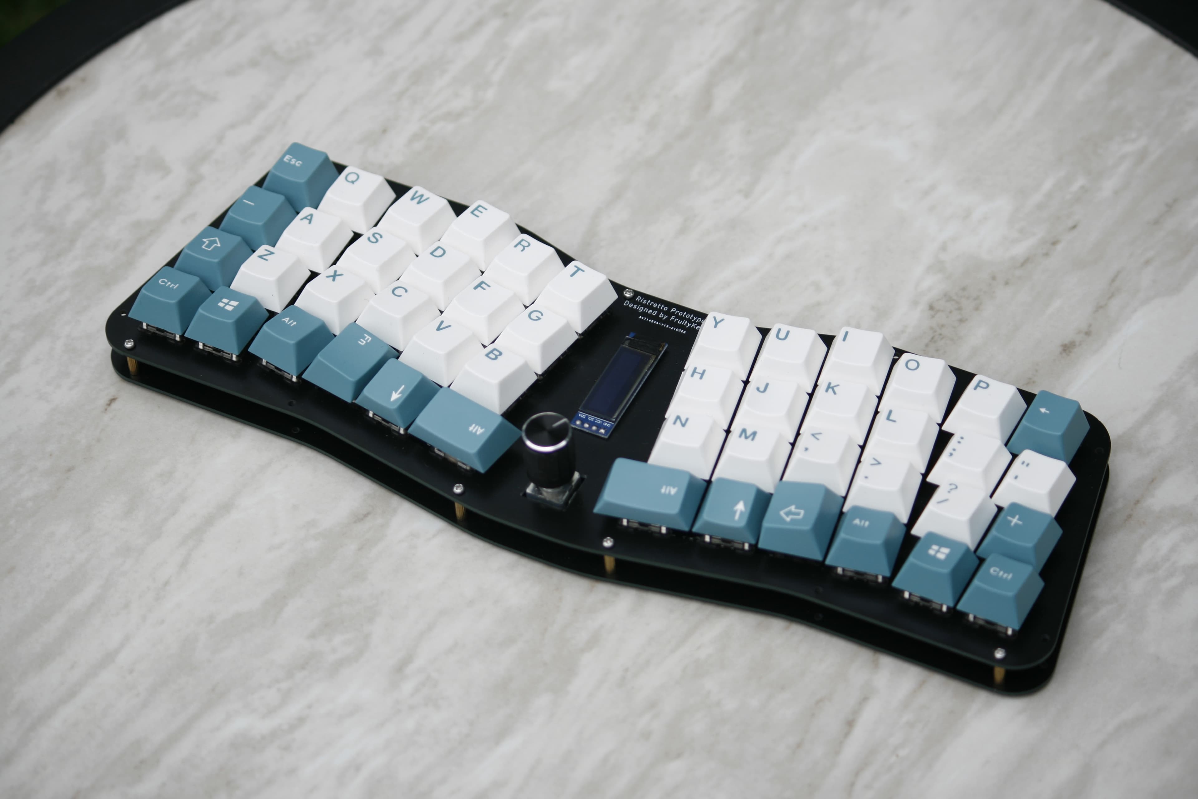 Ristretto - A 40% Col-Stagger Keyboard image 5