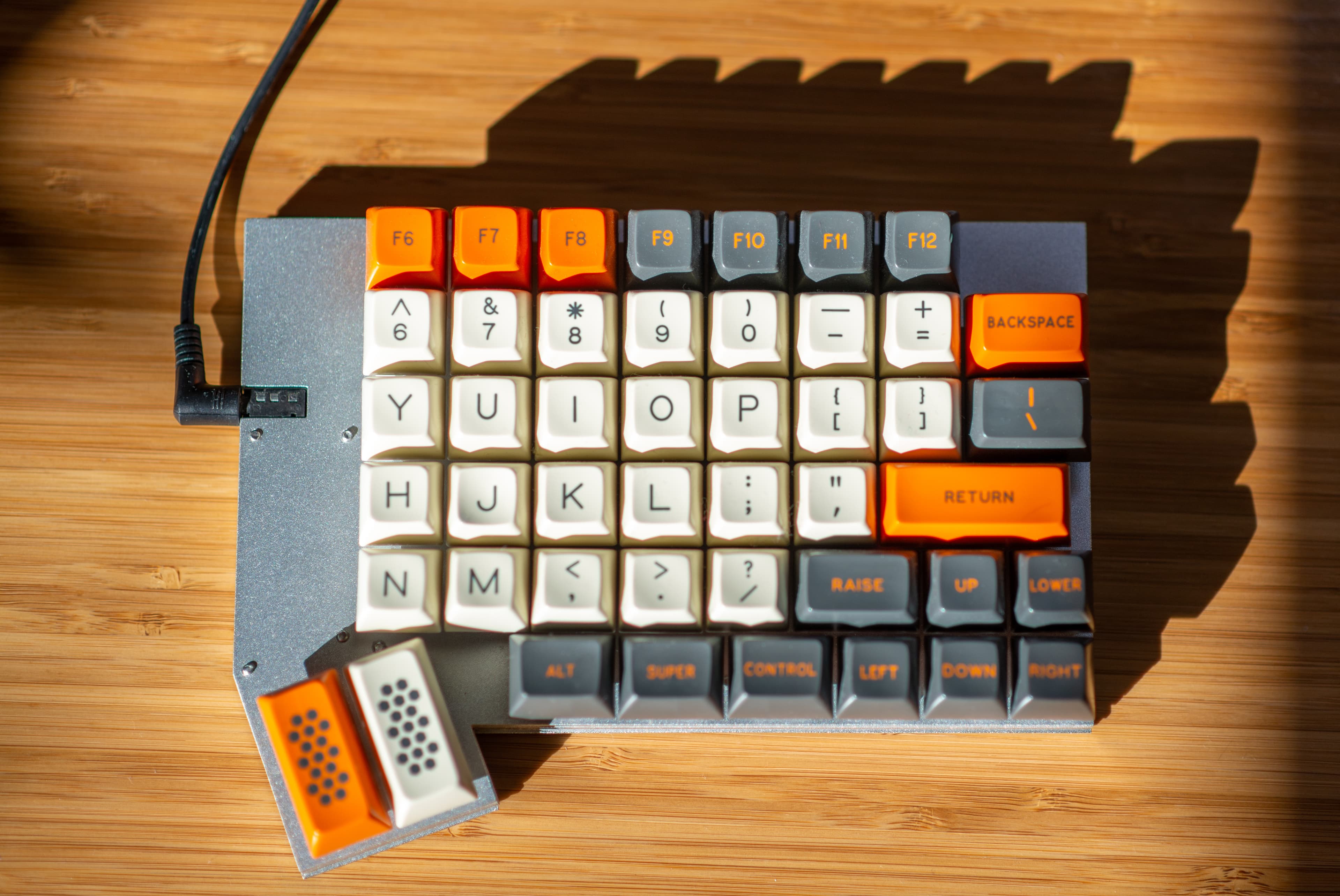 Orthograph - 75% split keeb with hot-swap sockets & RGB image 12