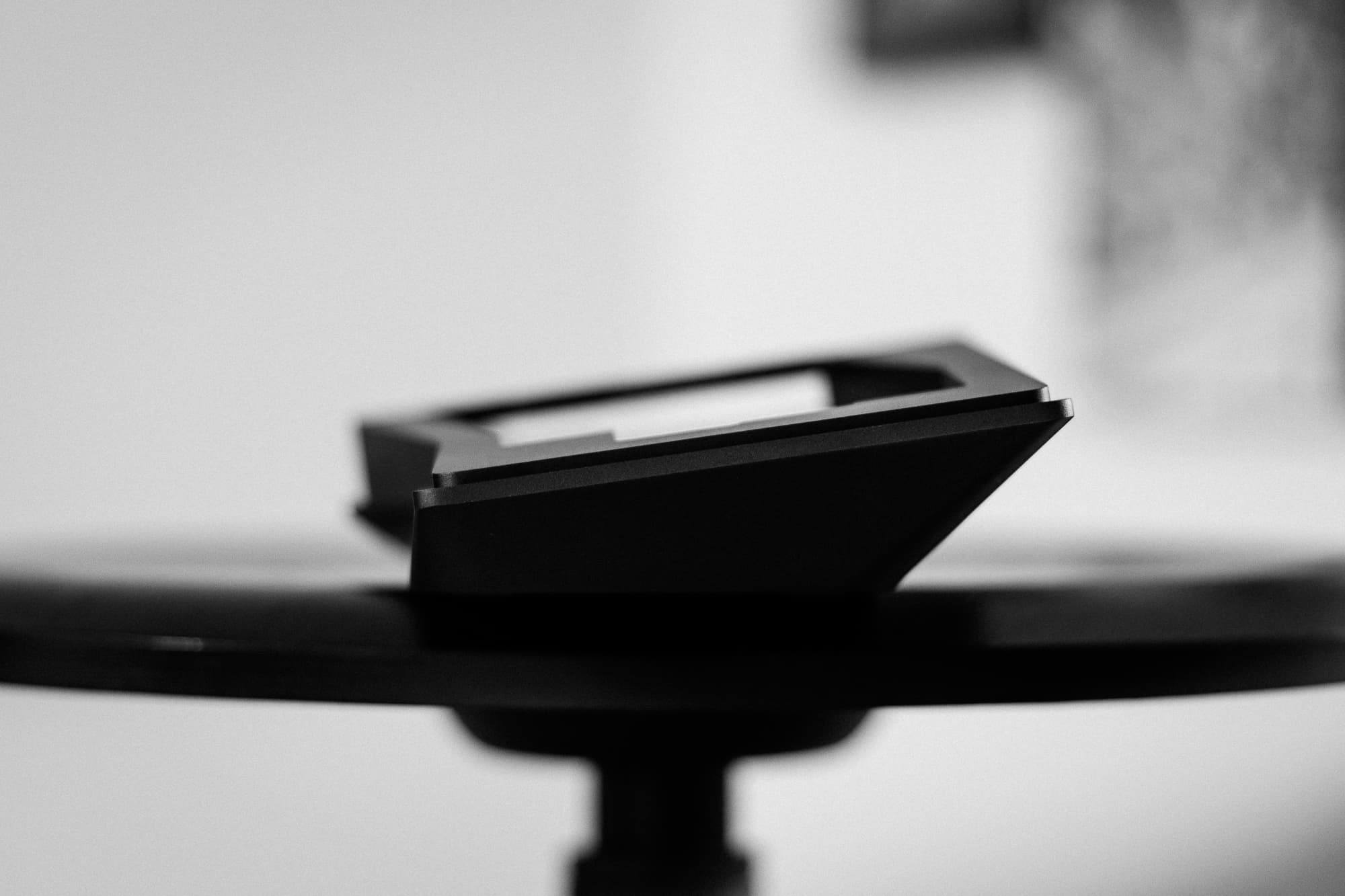 Cisne - 40% | Tented | Sculpted | Magnets | Sold out image 5