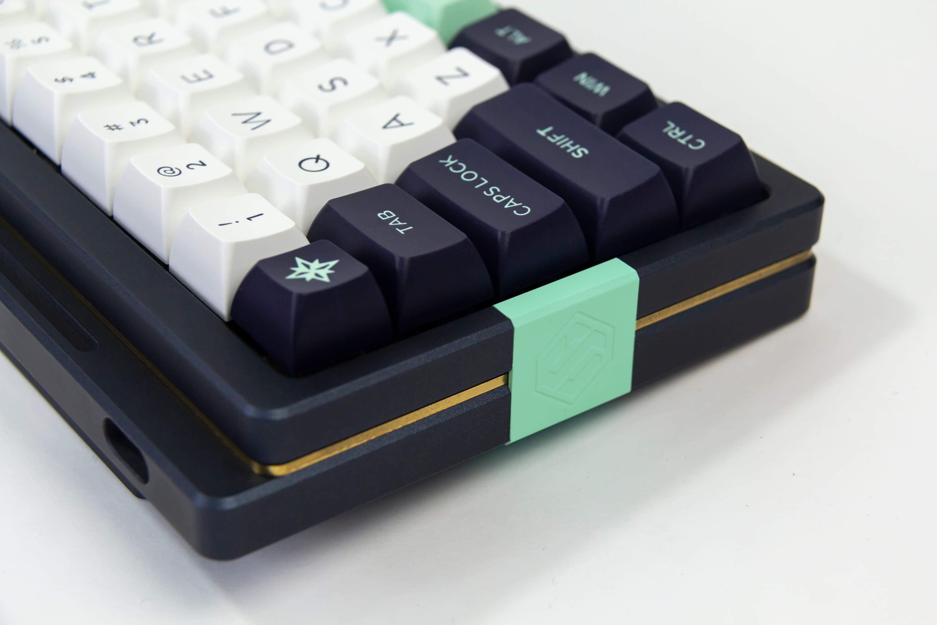 TS60 - A 60% Aesthetically Budget Case image 25