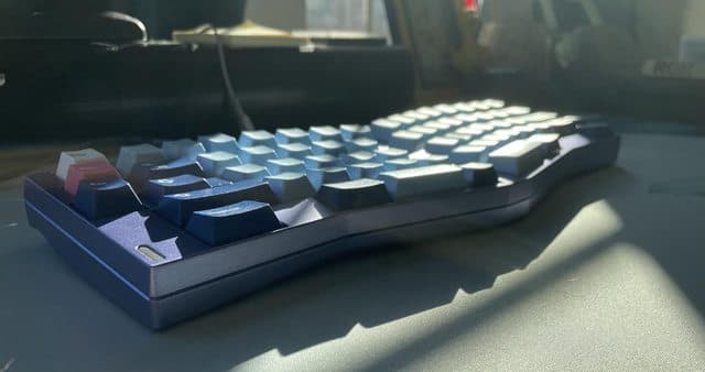 Alyssia - A thin bezel, dual mount Alice style keyboard - Updates 10/25/23 image 11