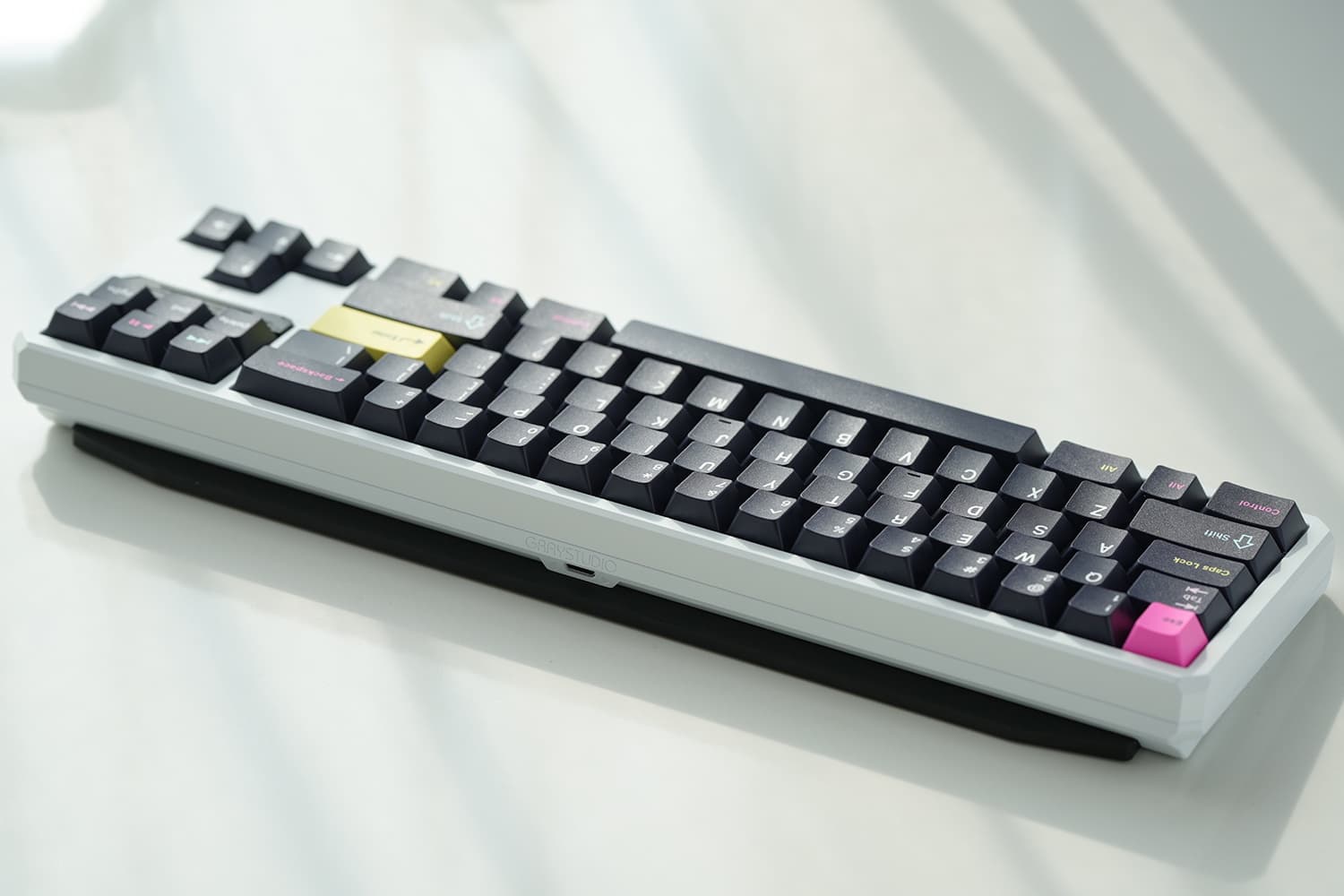 Infinite 70 image 17