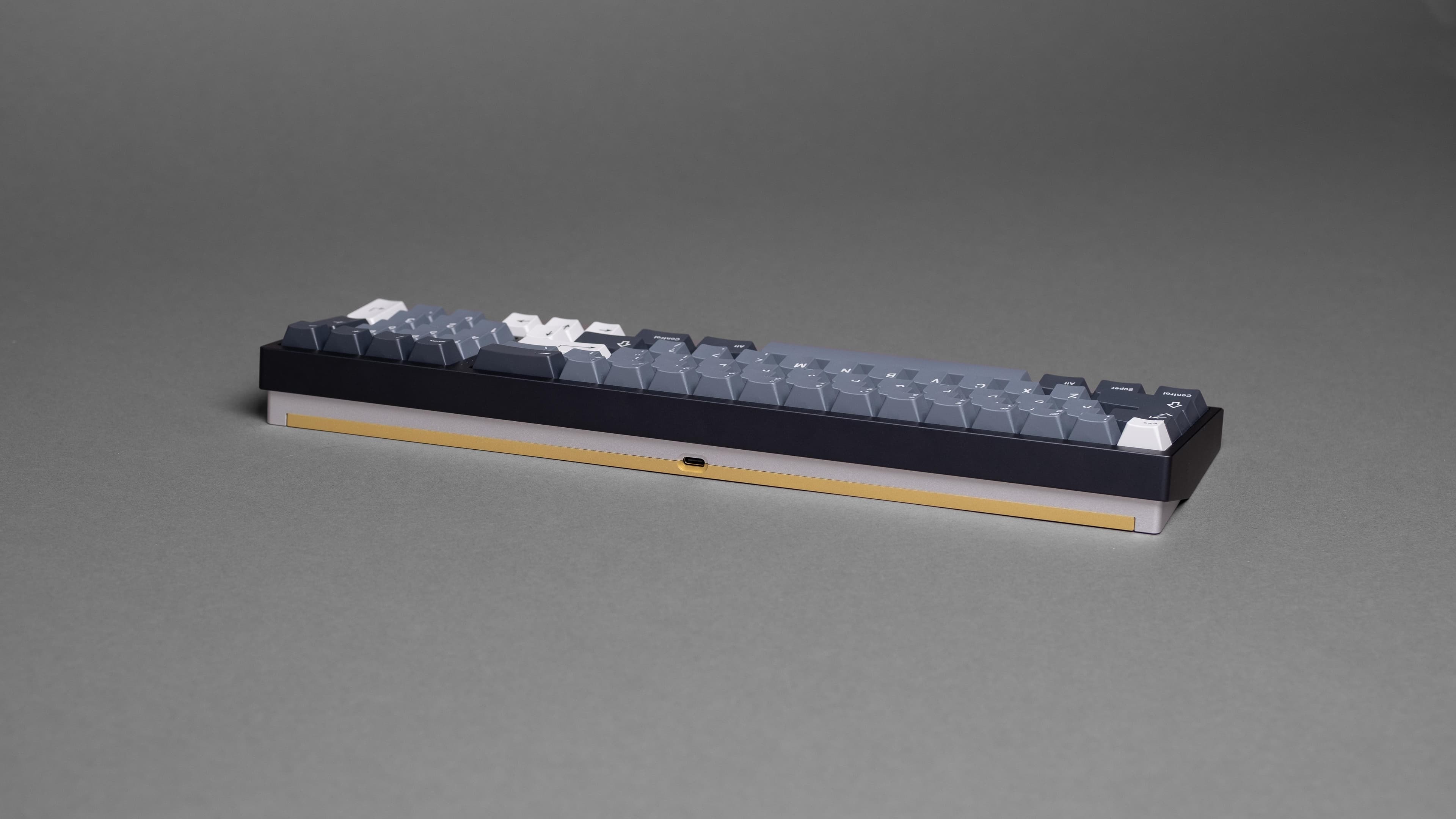 Troublemaker - FRL Compact 1800 keyboard image 4