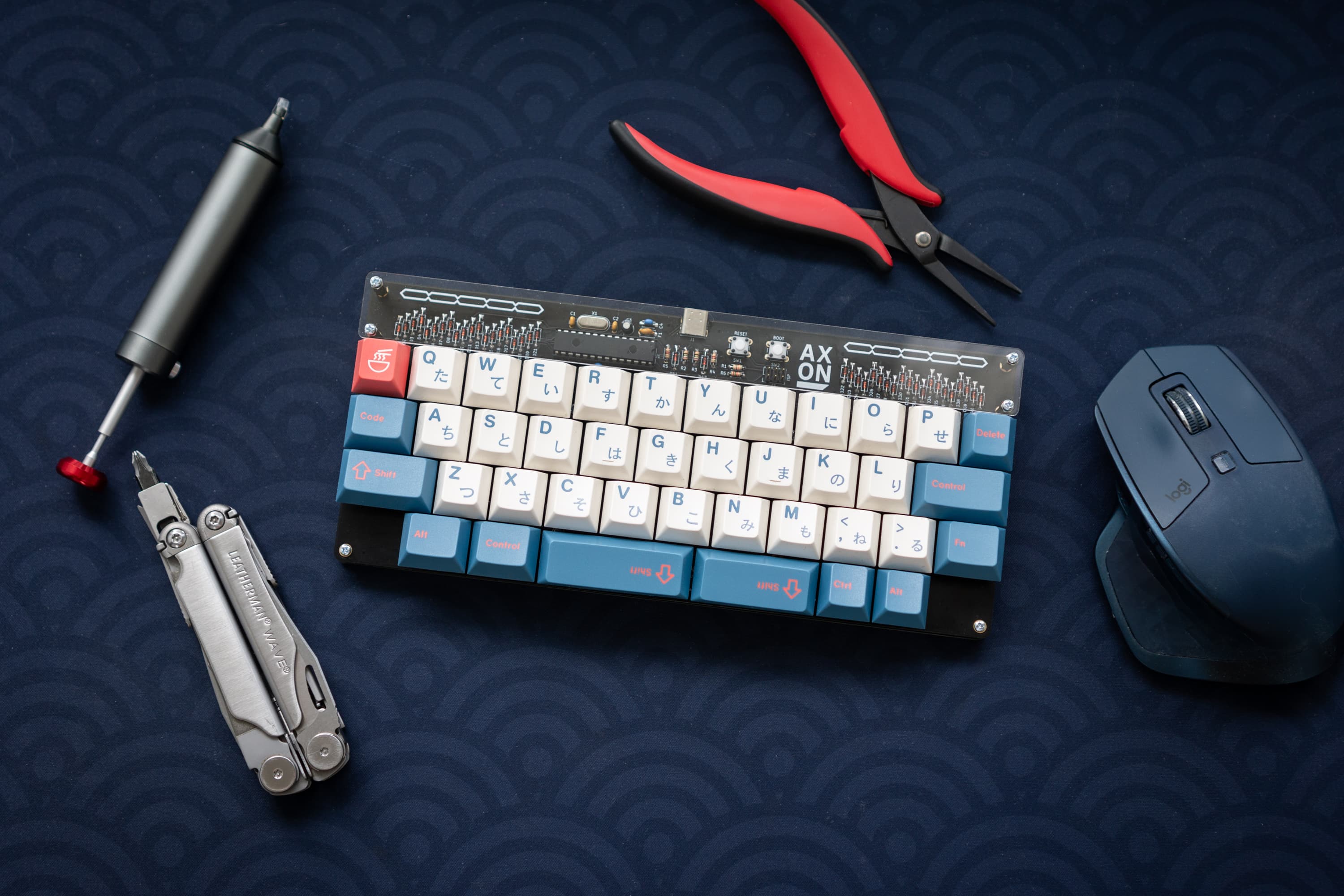 Axon 40% through-hole keyboard kit