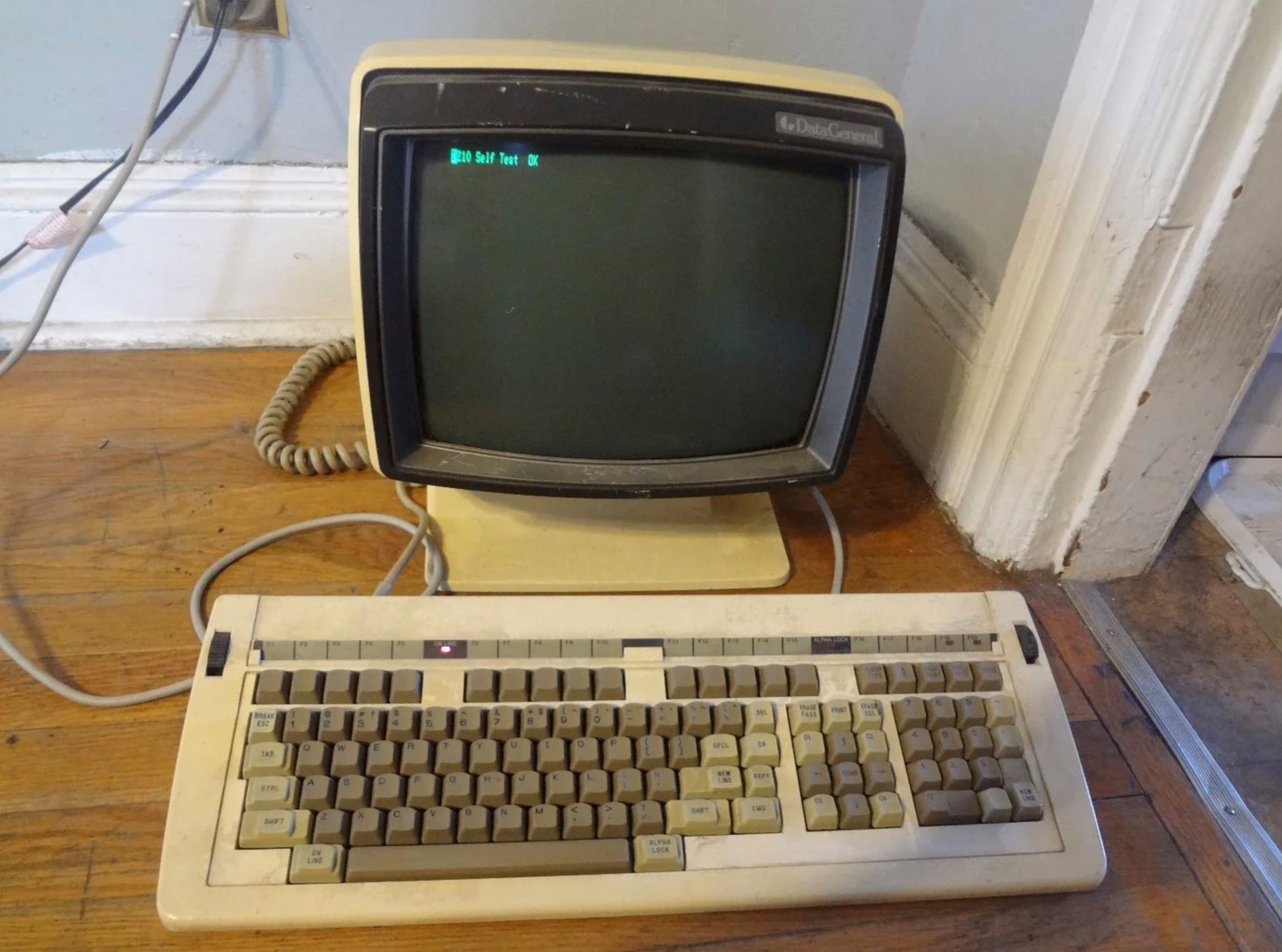 KeyKobo - Retro Red Light | Tripleshot image 2