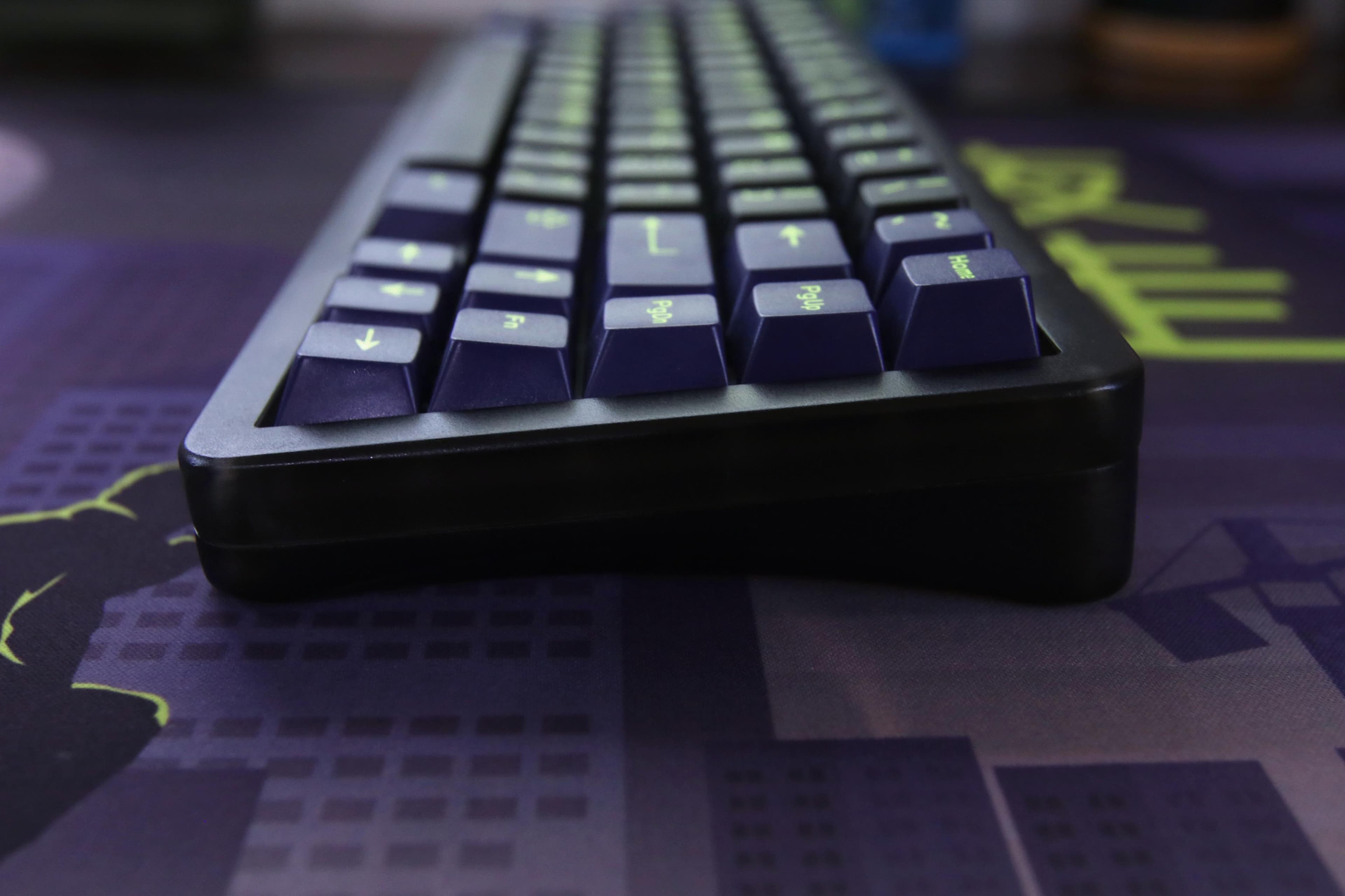 Squishee65 - an o-ring isolation mount 65% keyboard image 13