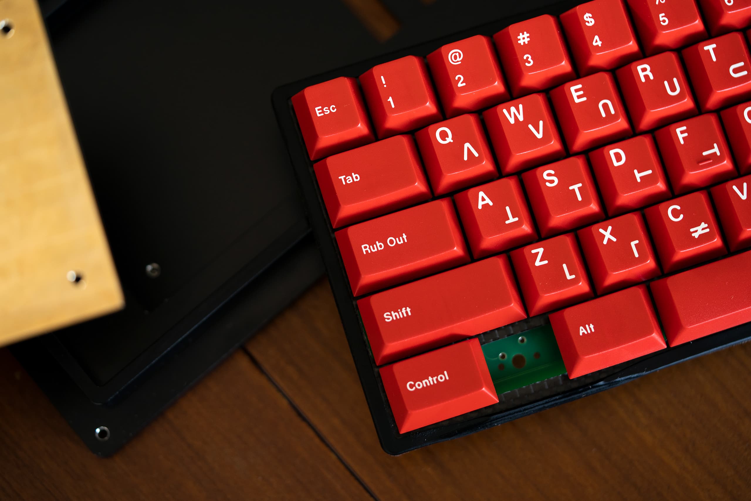 Lewis, 60% isolation mount|Glam shots added image 33