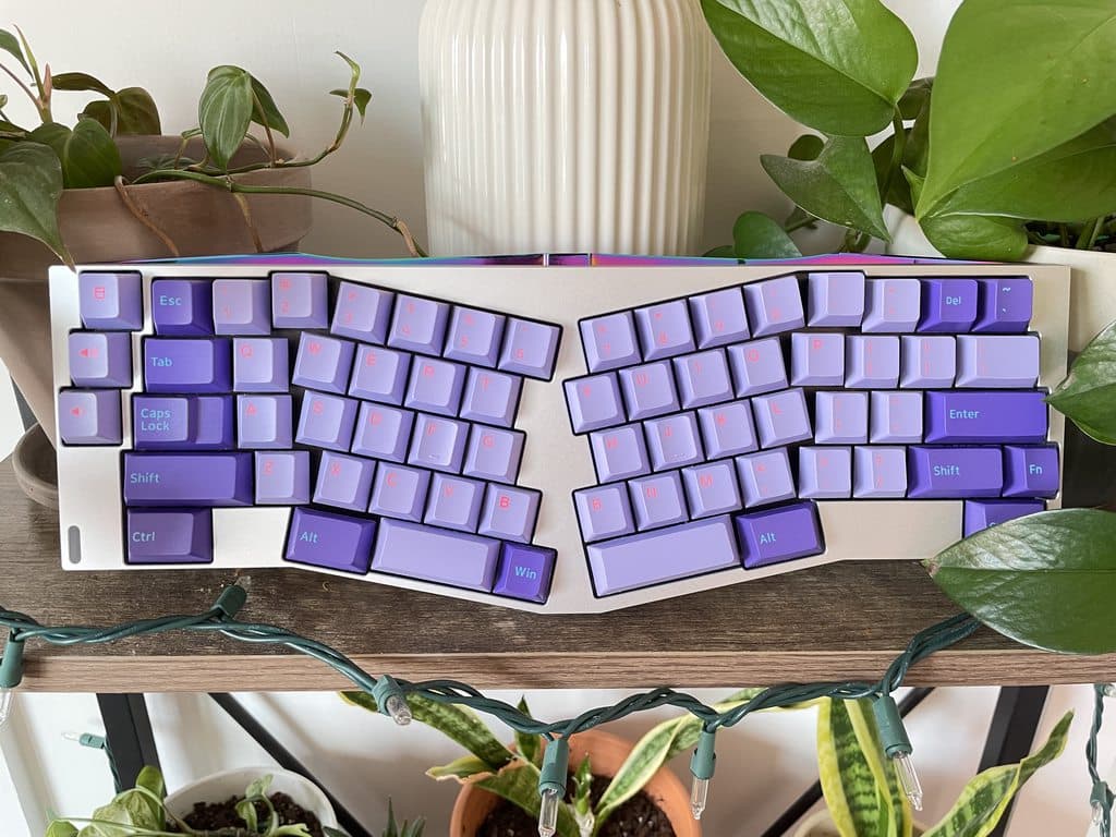 Alyssia - A thin bezel, dual mount Alice style keyboard - Updates 10/25/23 image 5