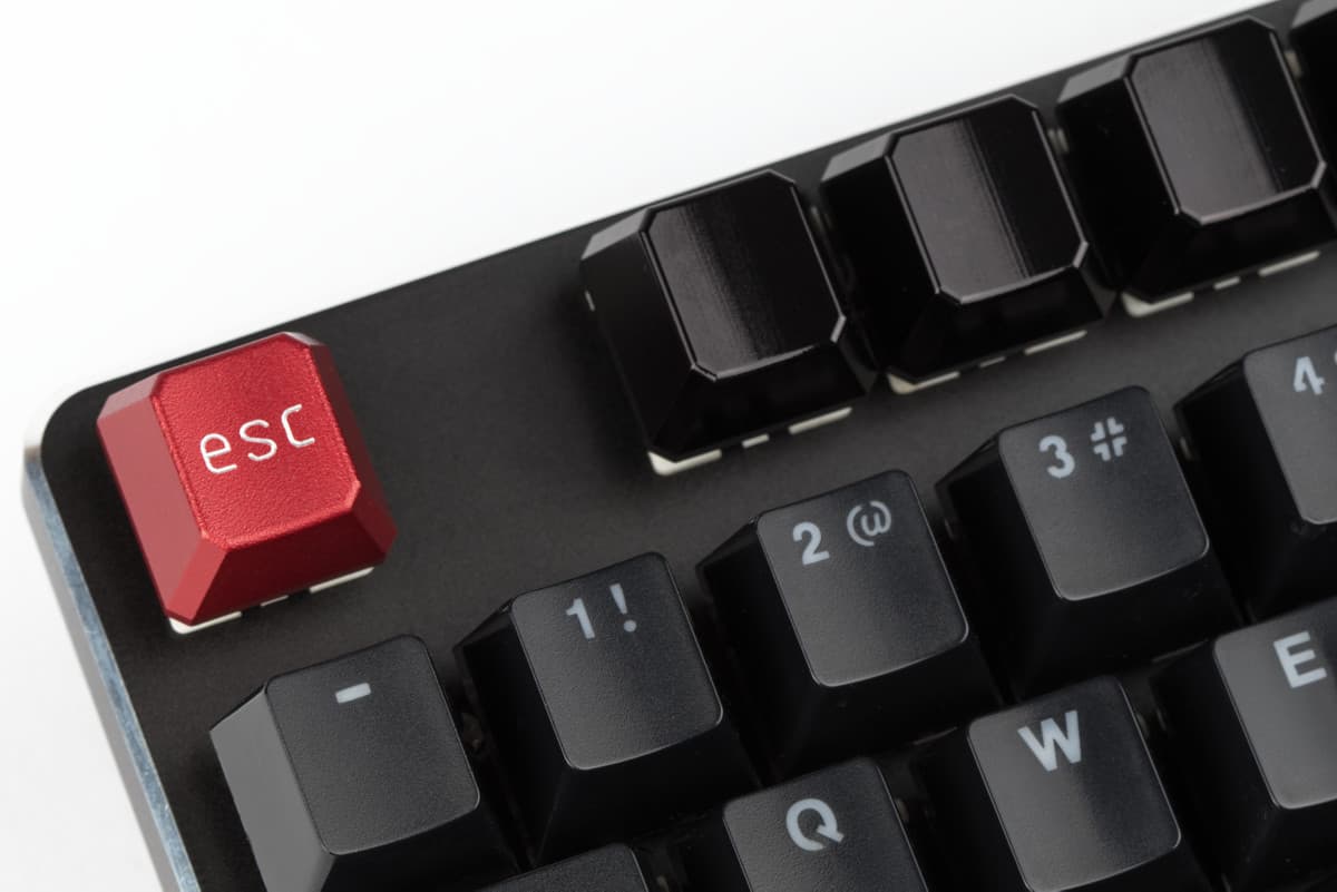 Kaidesk ALU Red Esc Keycap image 3