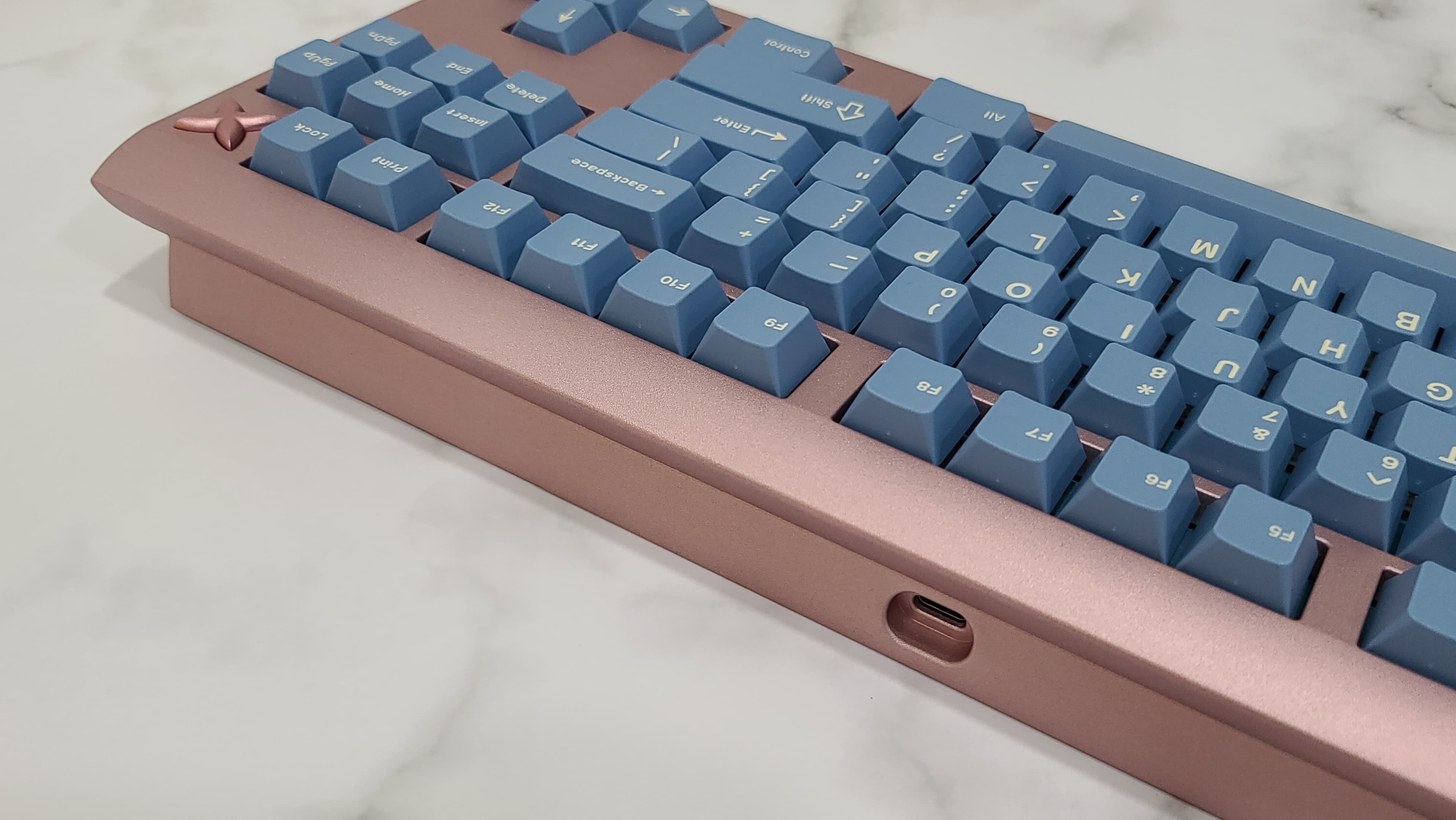 frost TKL | Top Mount, and Some Snowflakes image 13