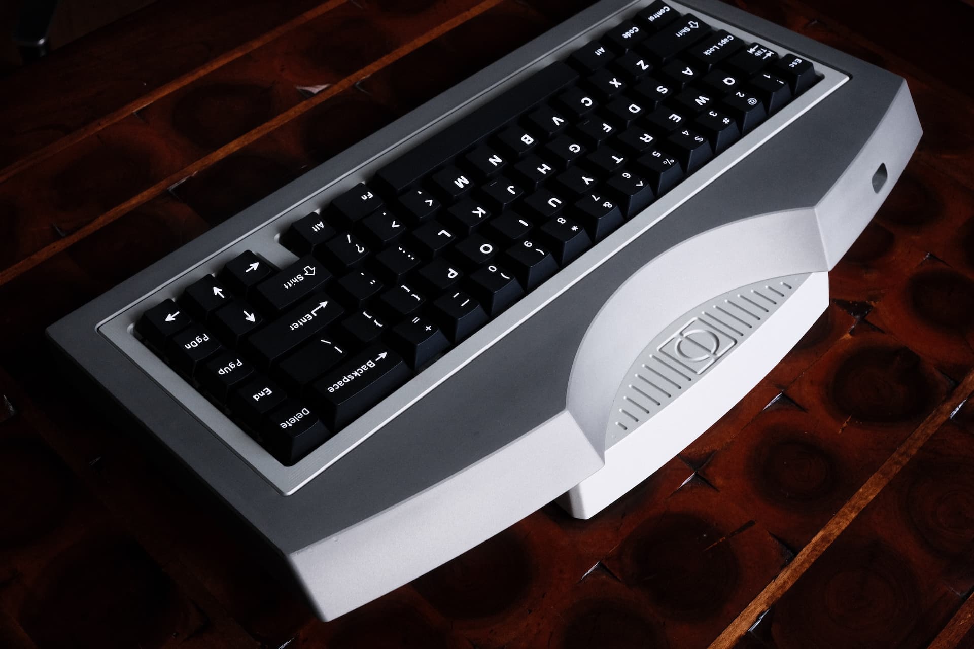 René 65 - A typewriter inspired 65% keyboard [September 2022 Update] image 2