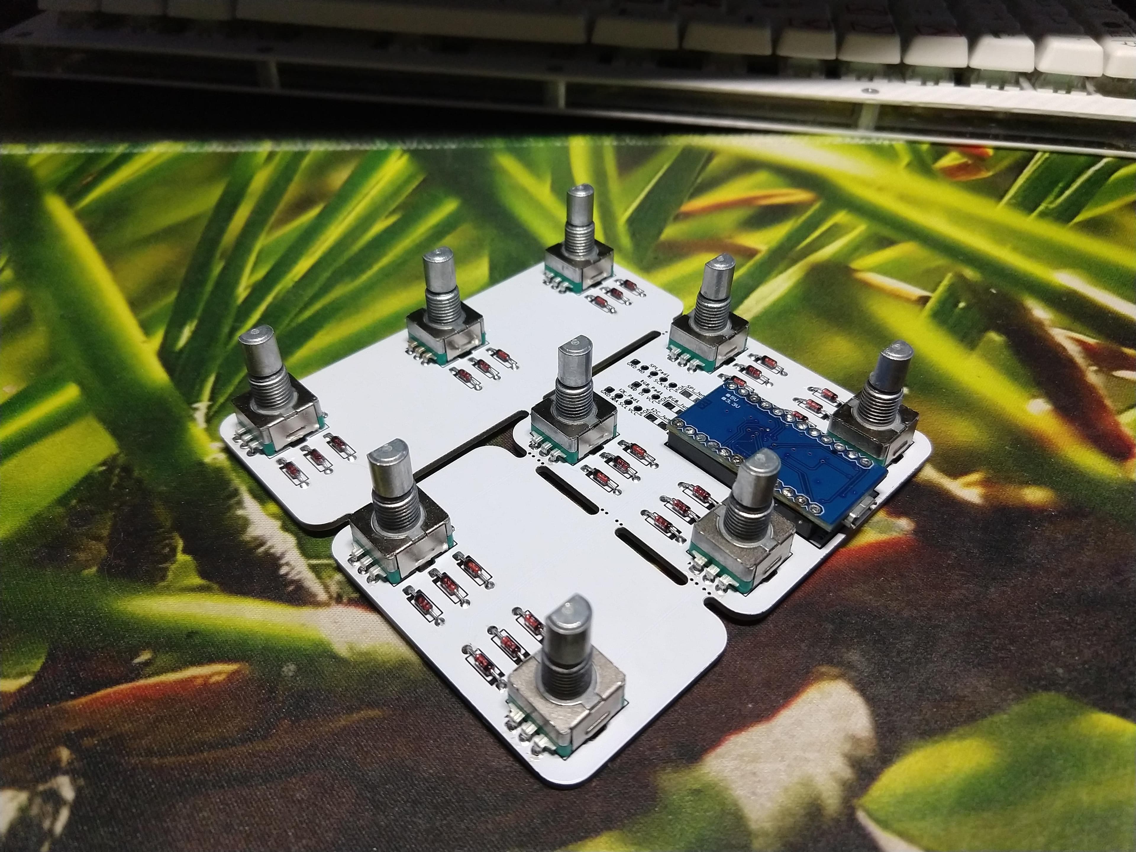 Small rotary-encoder-only board image 14