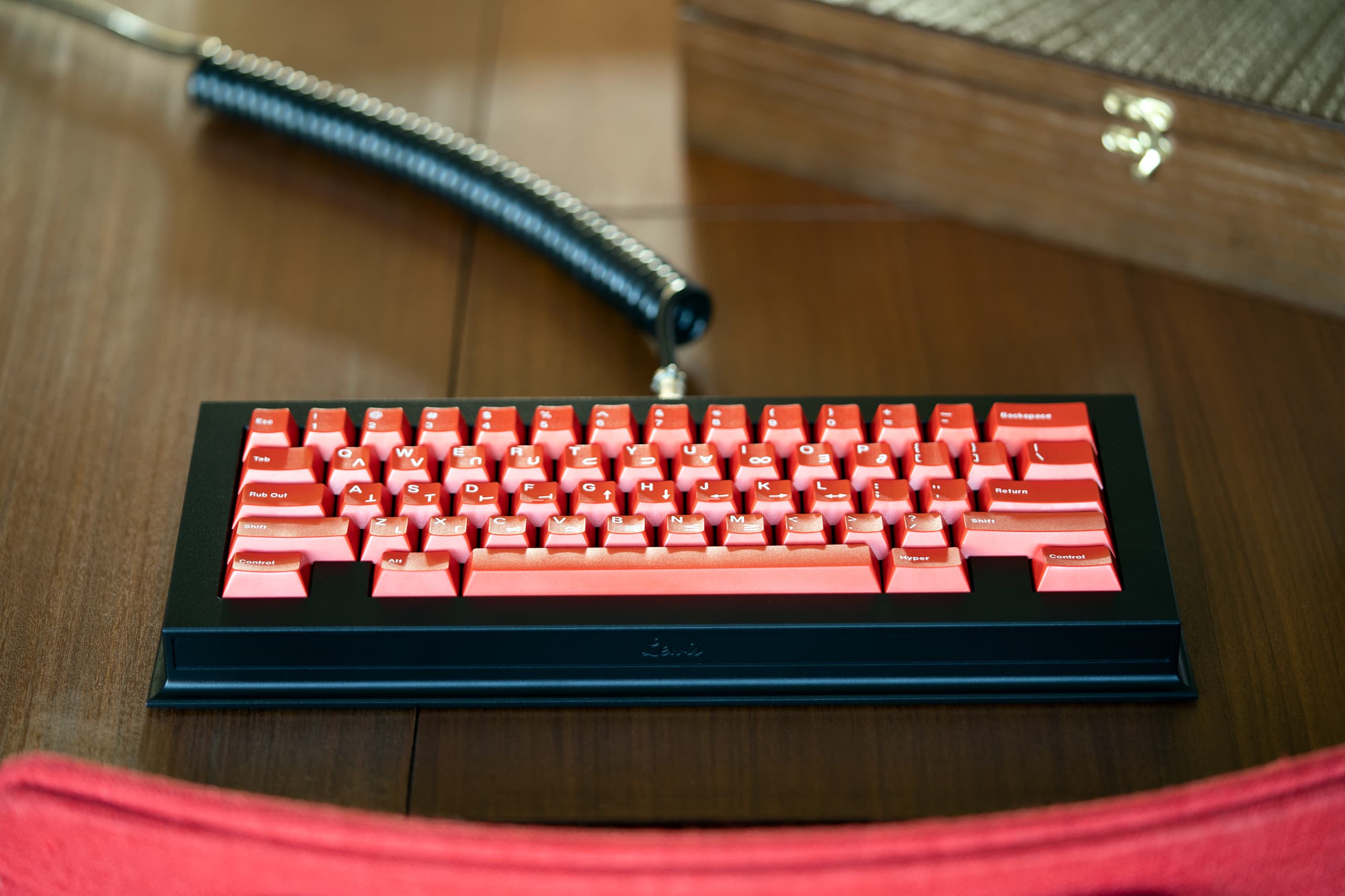 Lewis, 60% isolation mount|Glam shots added image 26