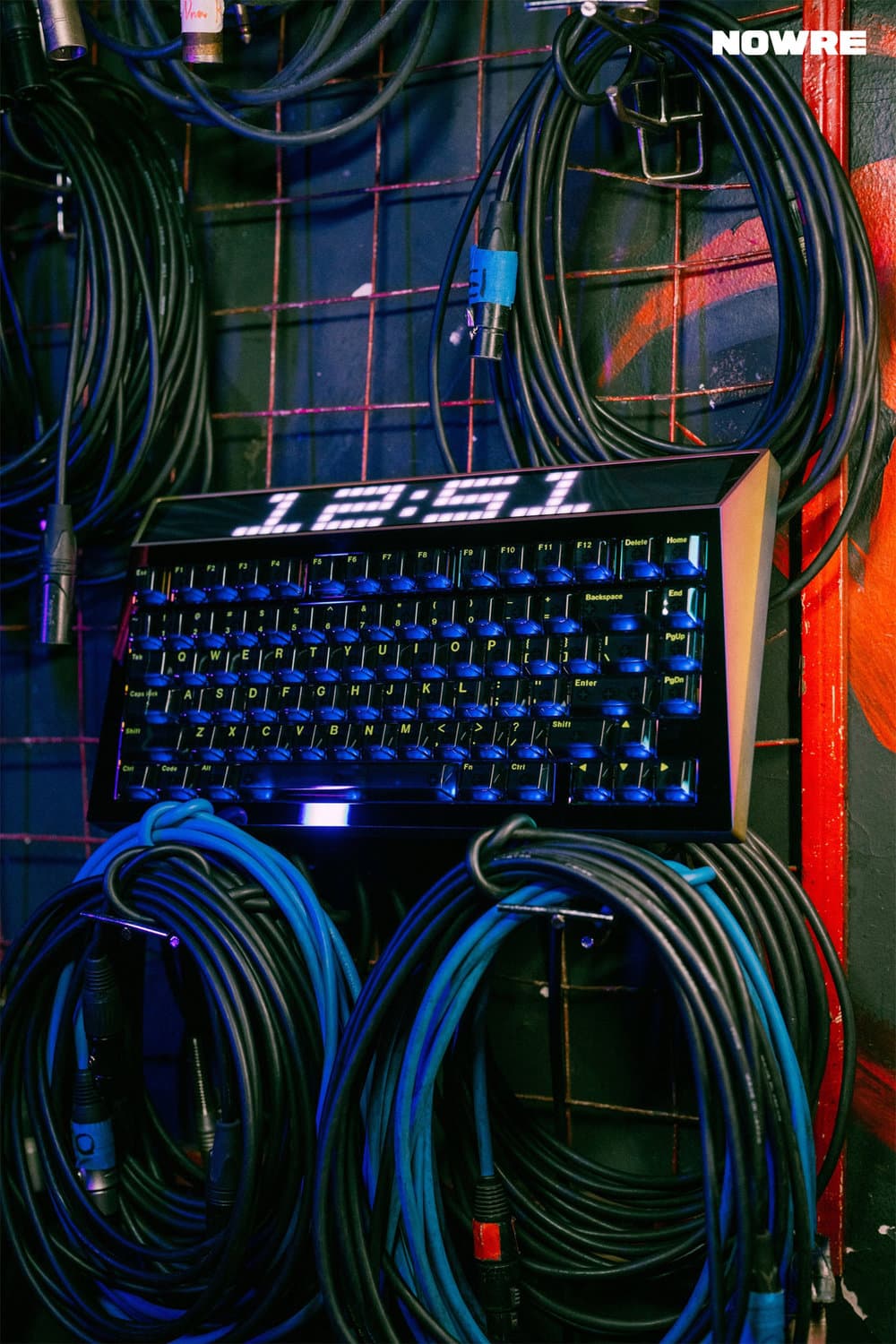 Angry Miao CYBERBOARD R2 Le Smoking is Coming Back! image 2