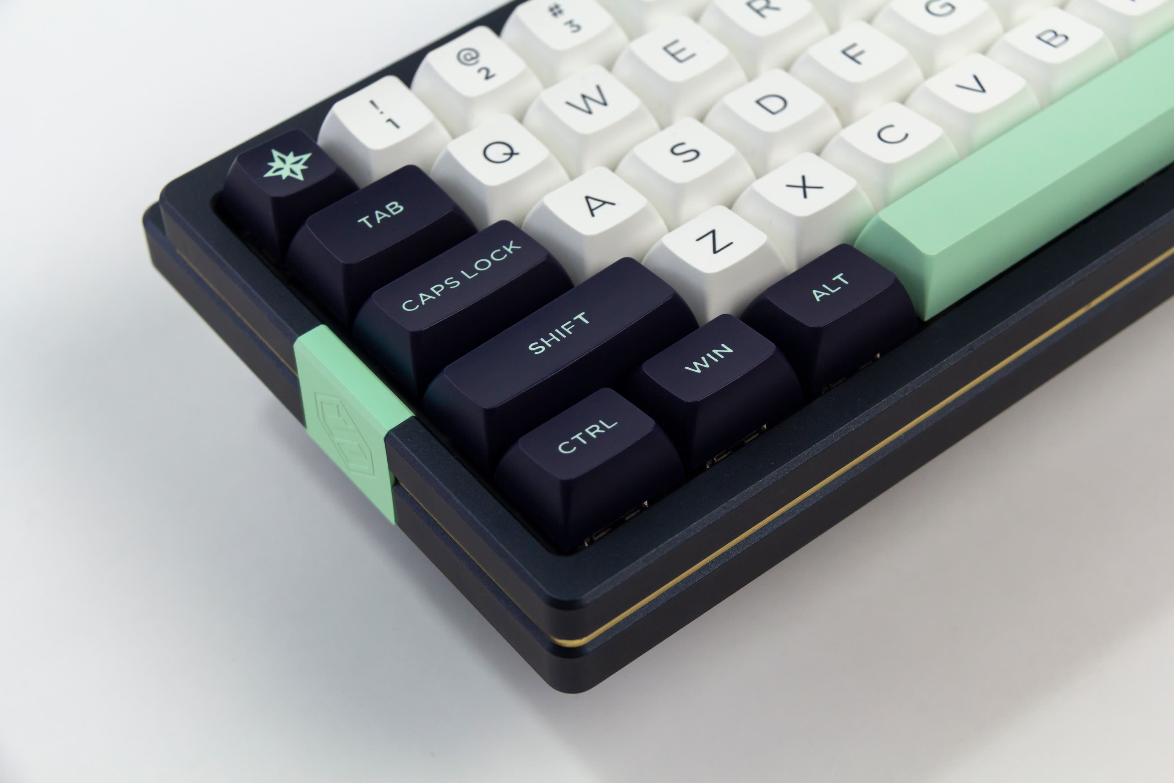 TS60 - A 60% Aesthetically Budget Case image 24