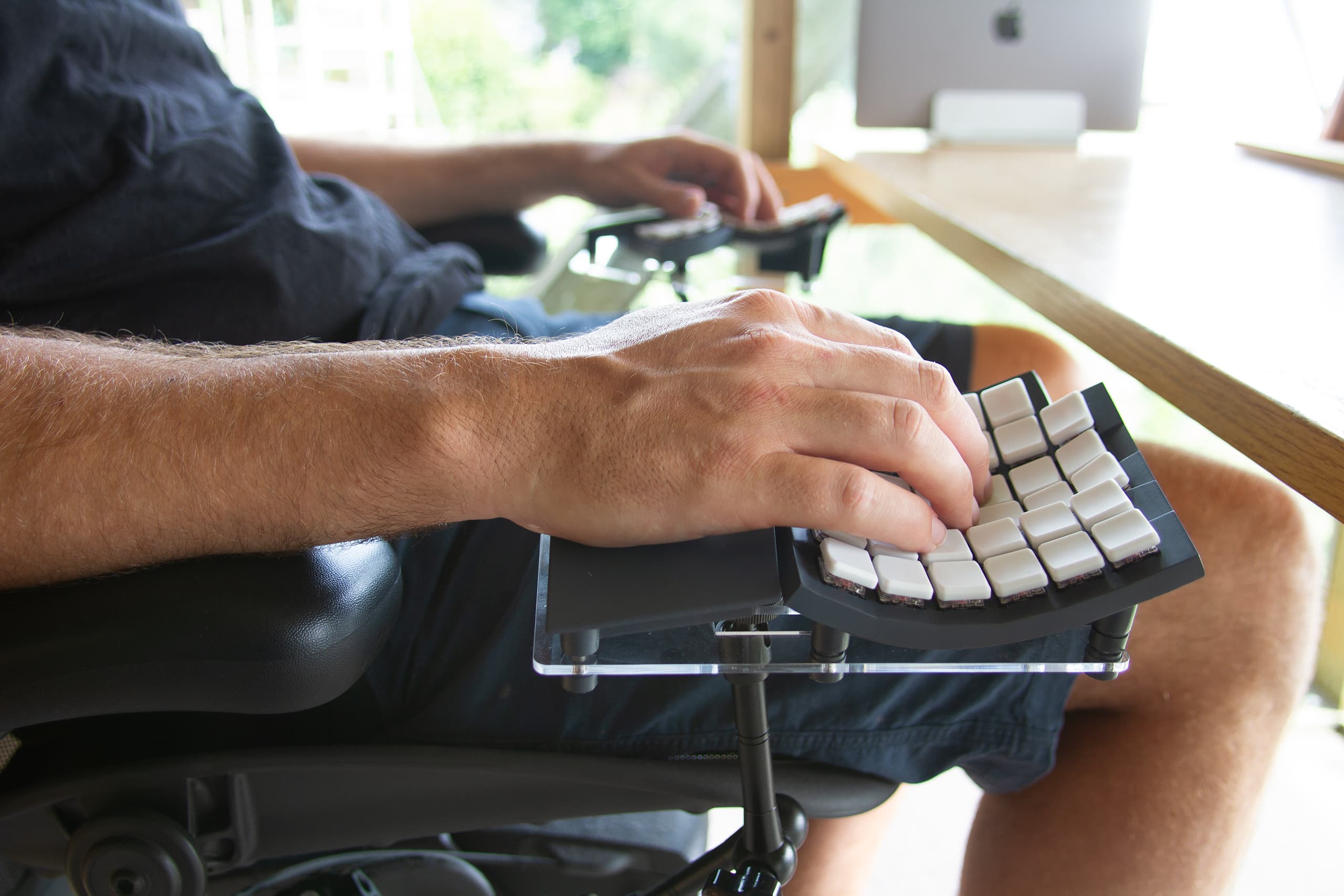 Glove80 Split Contoured Wireless Keyboard [UPDATE: Kickstarter Ending] image 2